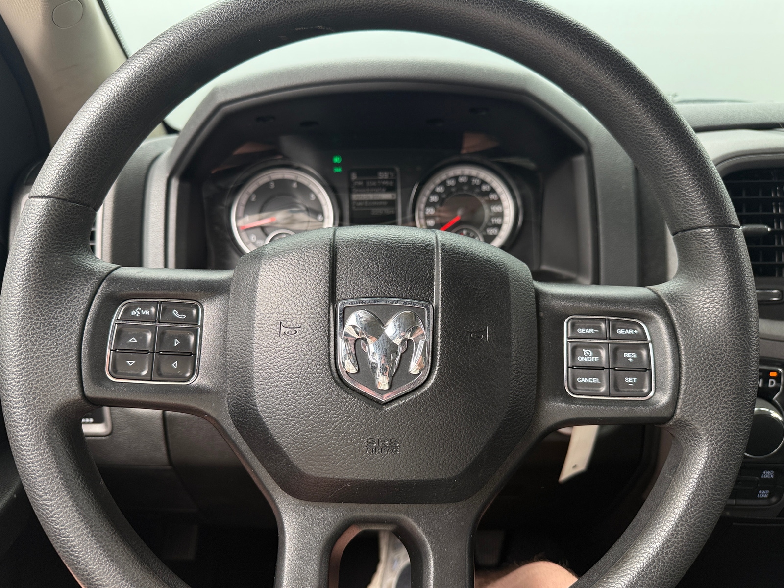 Thumbnail: 2019 RAM 1500 Classic - 5
