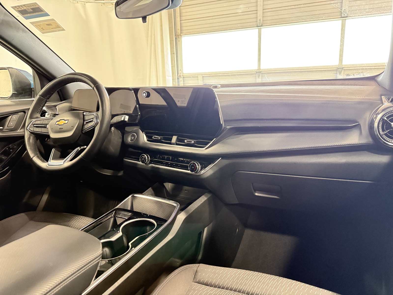 Thumbnail: 2025 Chevrolet Equinox - 3
