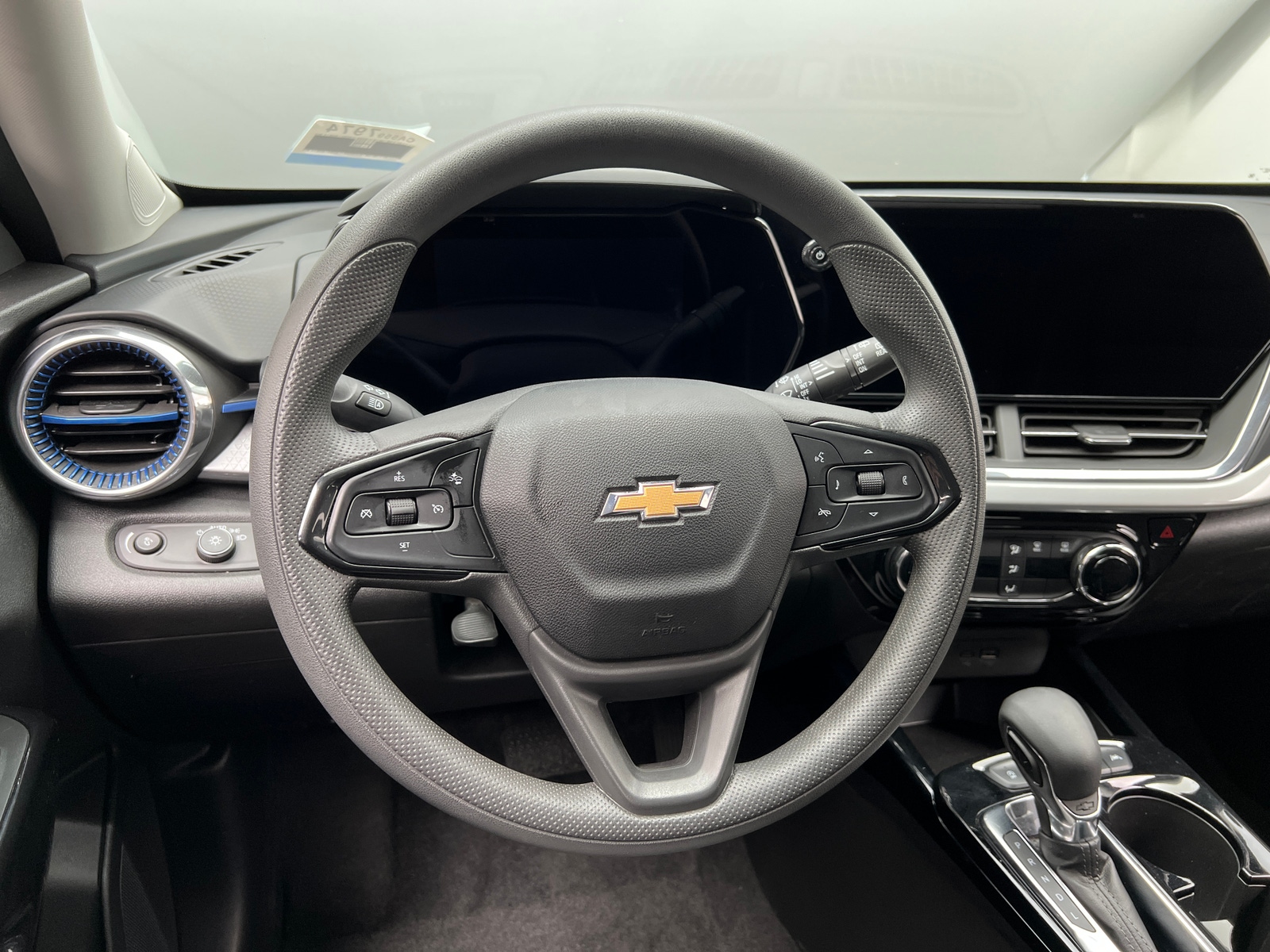 Thumbnail: 2025 Chevrolet Trax - 5