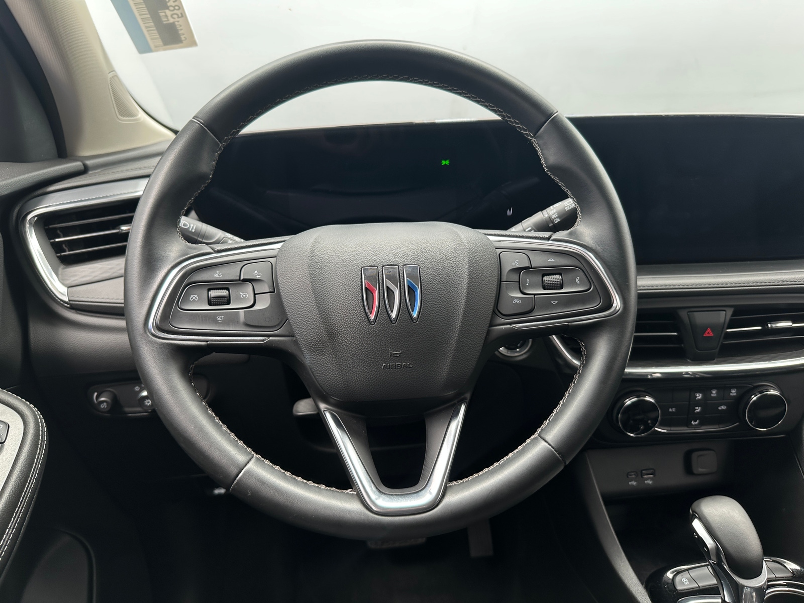 Thumbnail: 2025 Buick Encore GX - 4