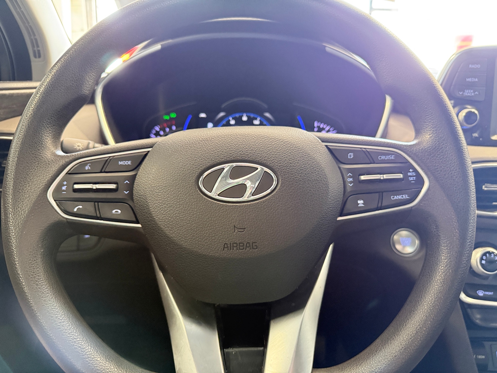 Thumbnail: 2019 Hyundai Santa Fe - 5