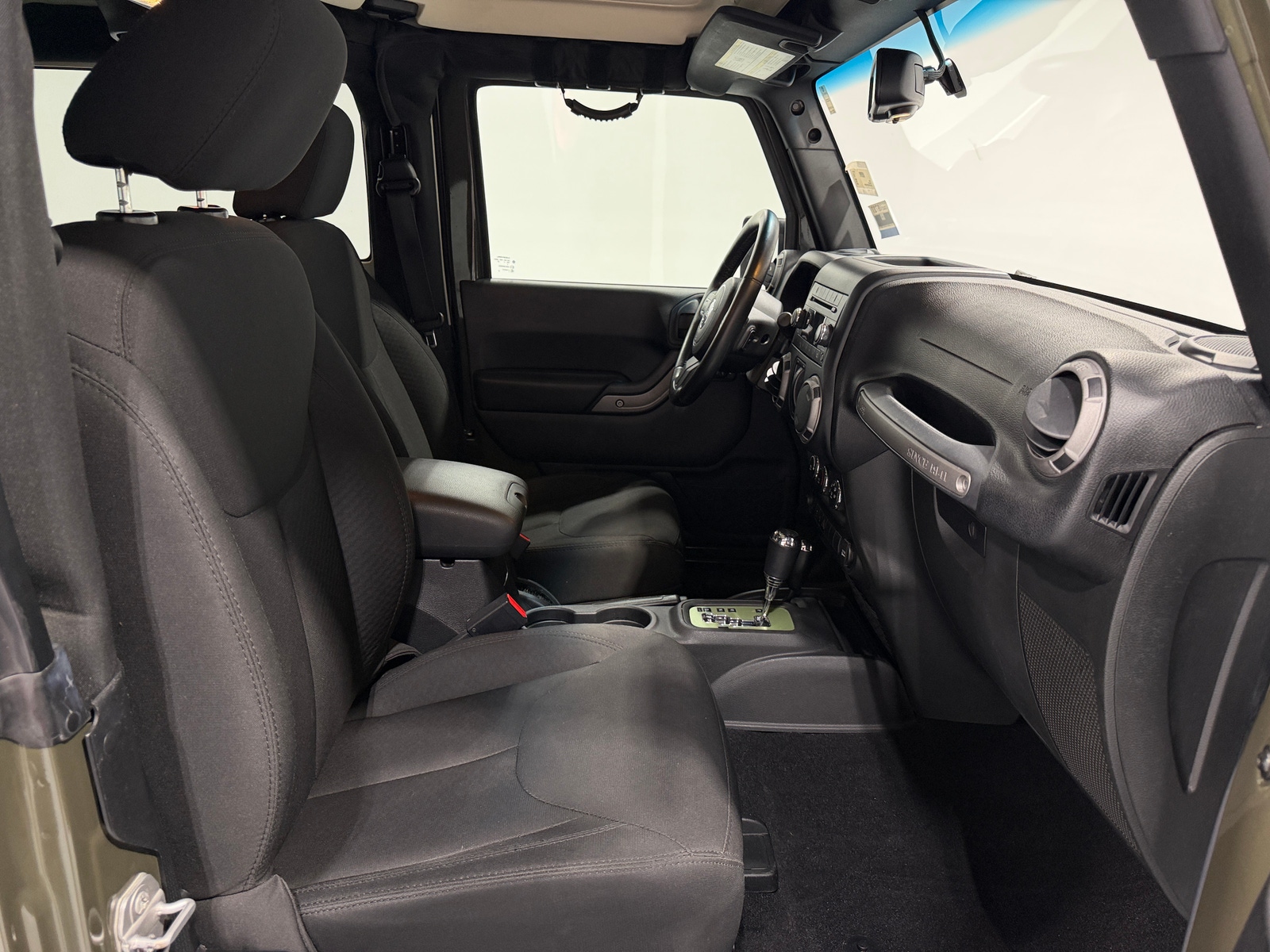 Thumbnail: 2015 Jeep Wrangler - 2