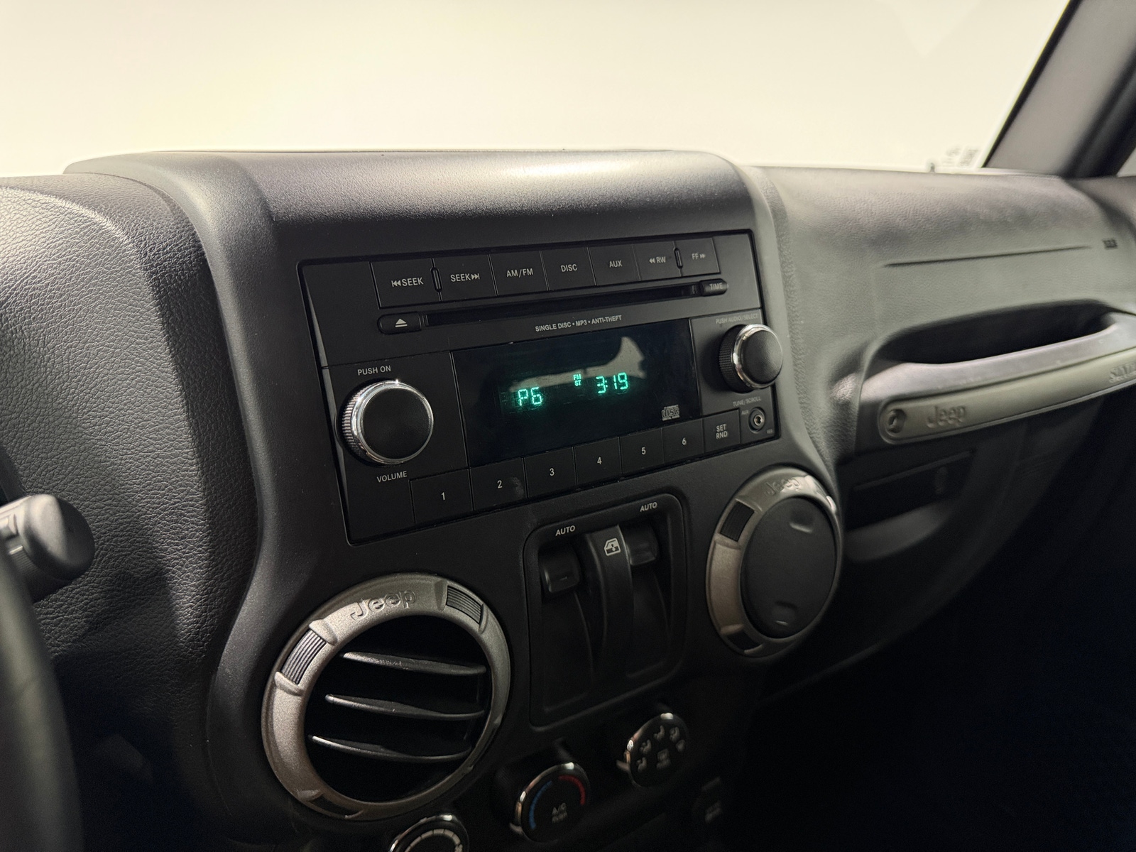 Thumbnail: 2015 Jeep Wrangler - 4