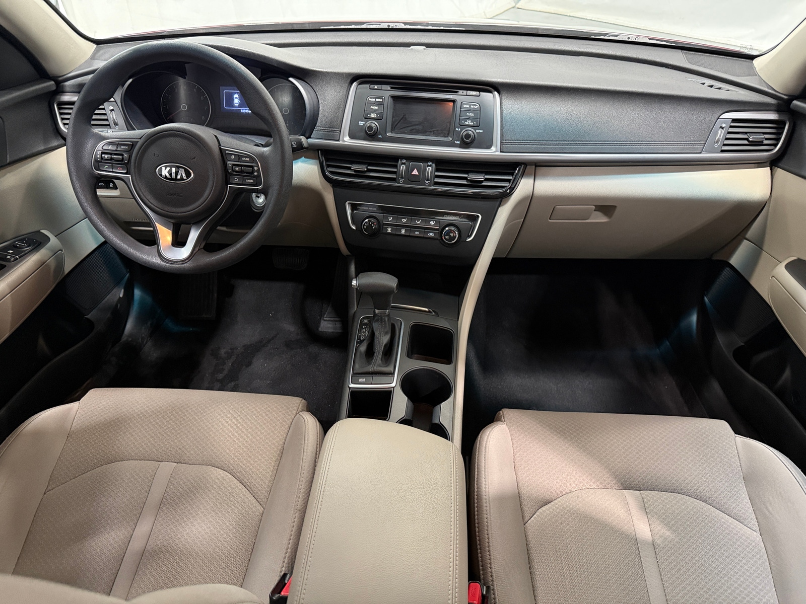 Thumbnail: 2016 Kia Optima - 3