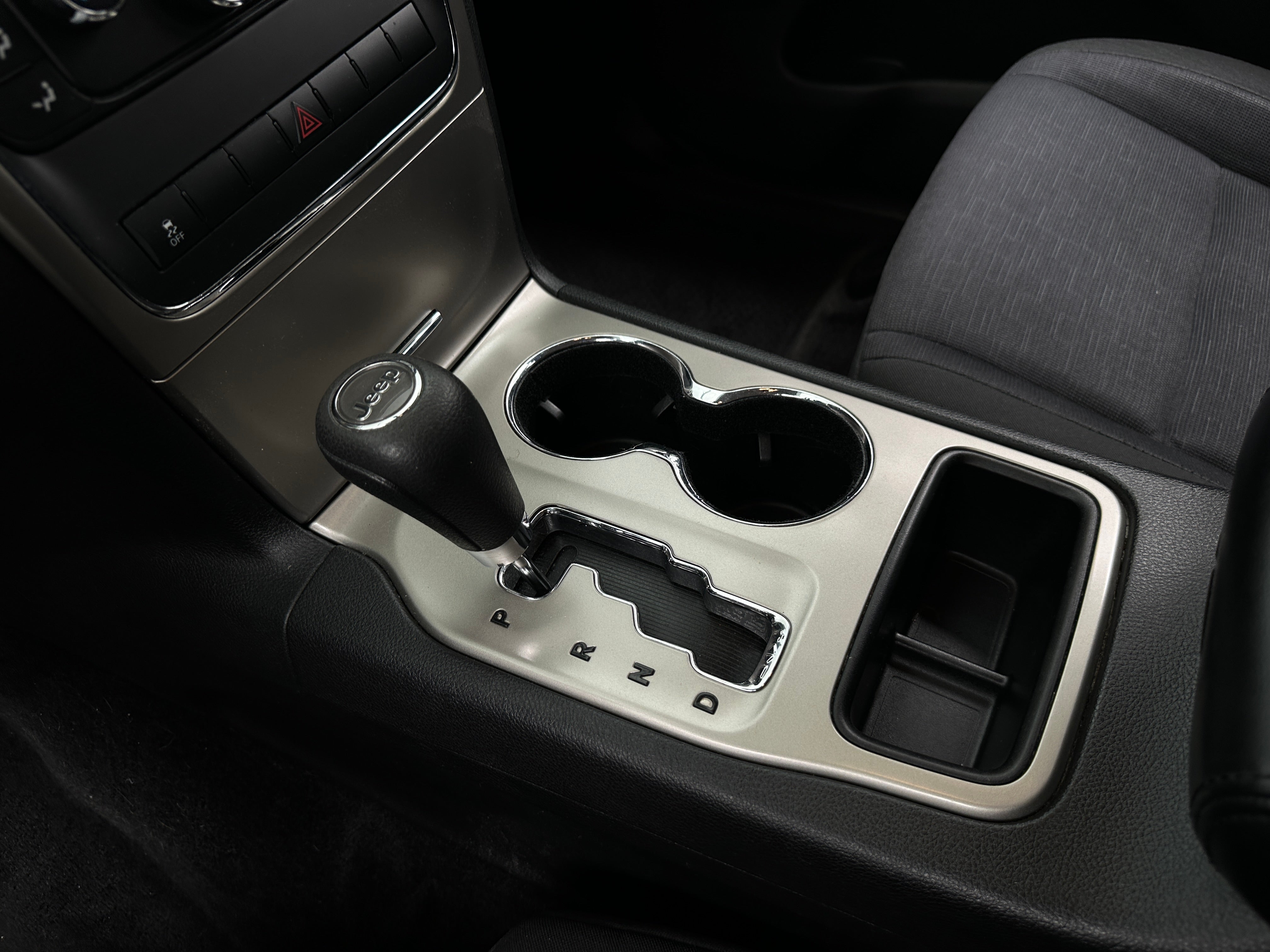 2012 Jeep Grand Cherokee Laredo - Photo 7