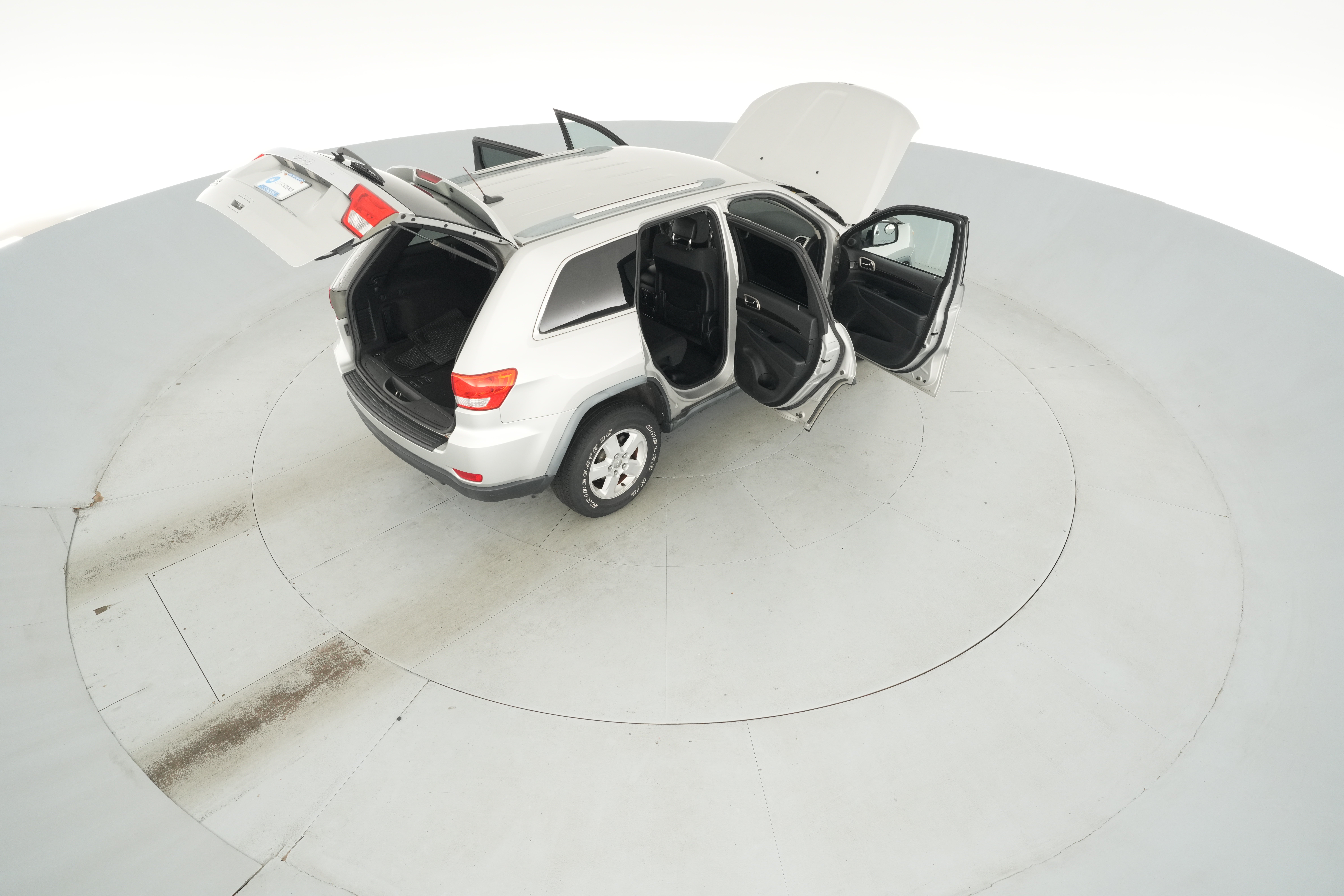 2012 Jeep Grand Cherokee Laredo - Photo 31