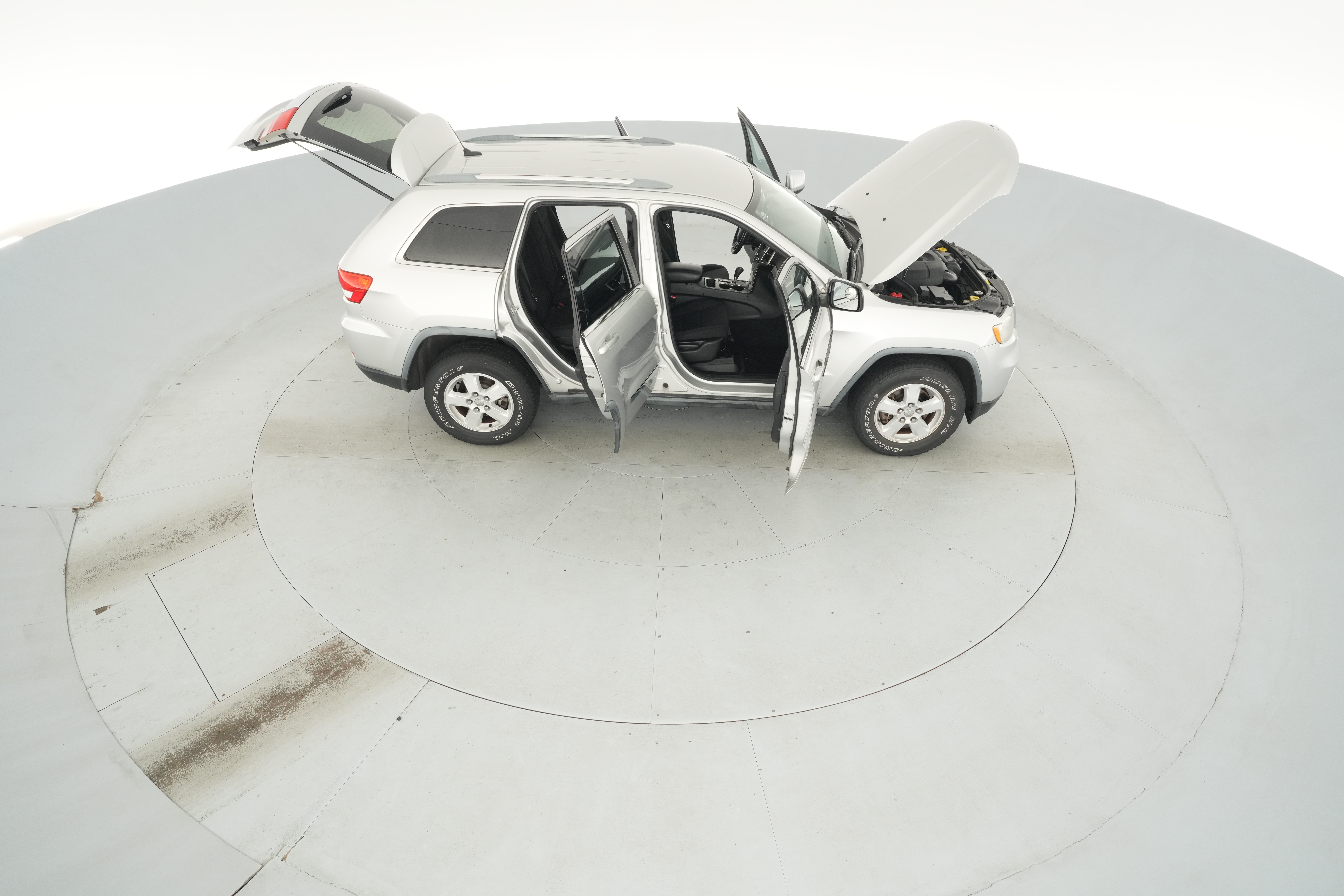 2012 Jeep Grand Cherokee Laredo - Photo 33