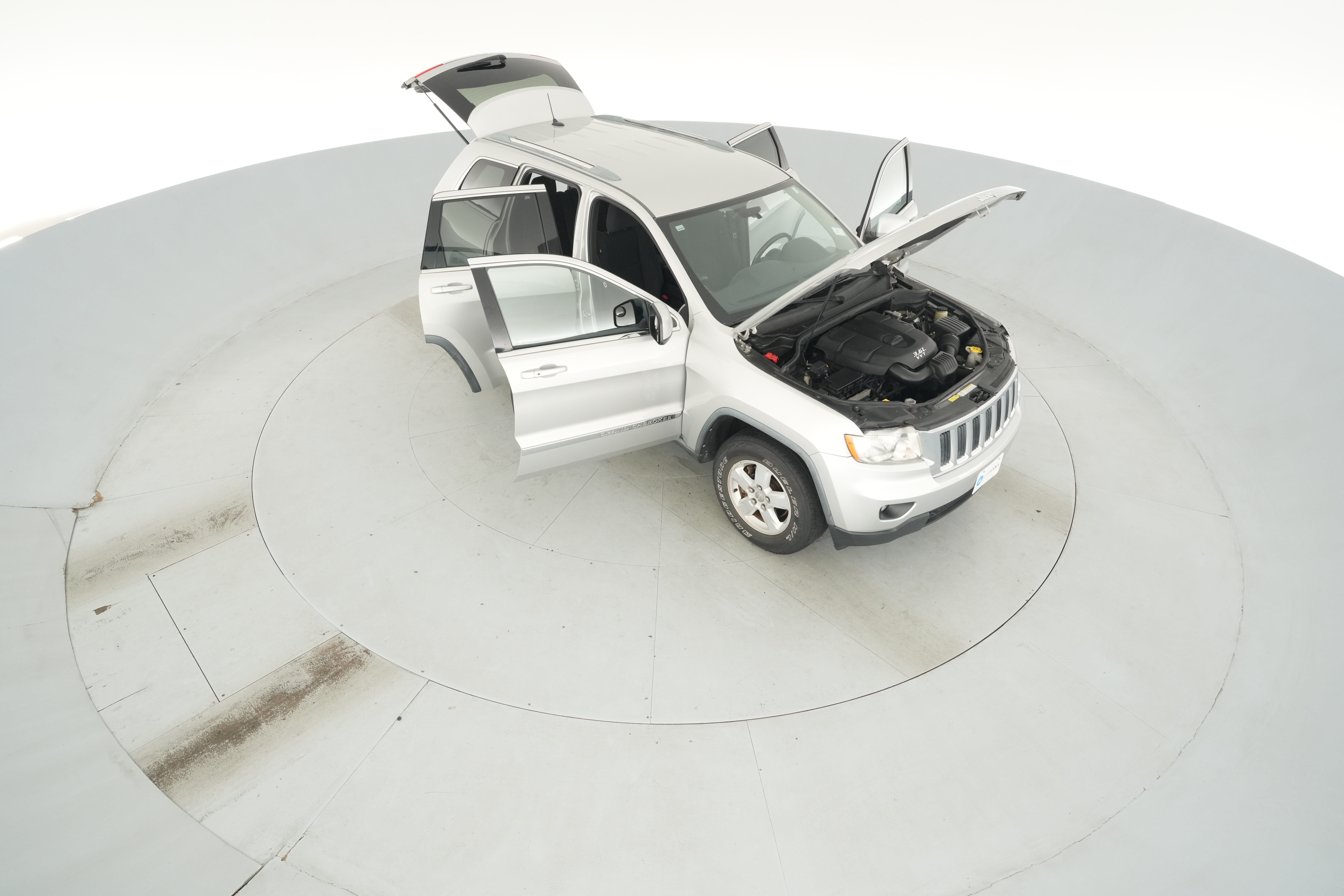 2012 Jeep Grand Cherokee Laredo - Photo 35