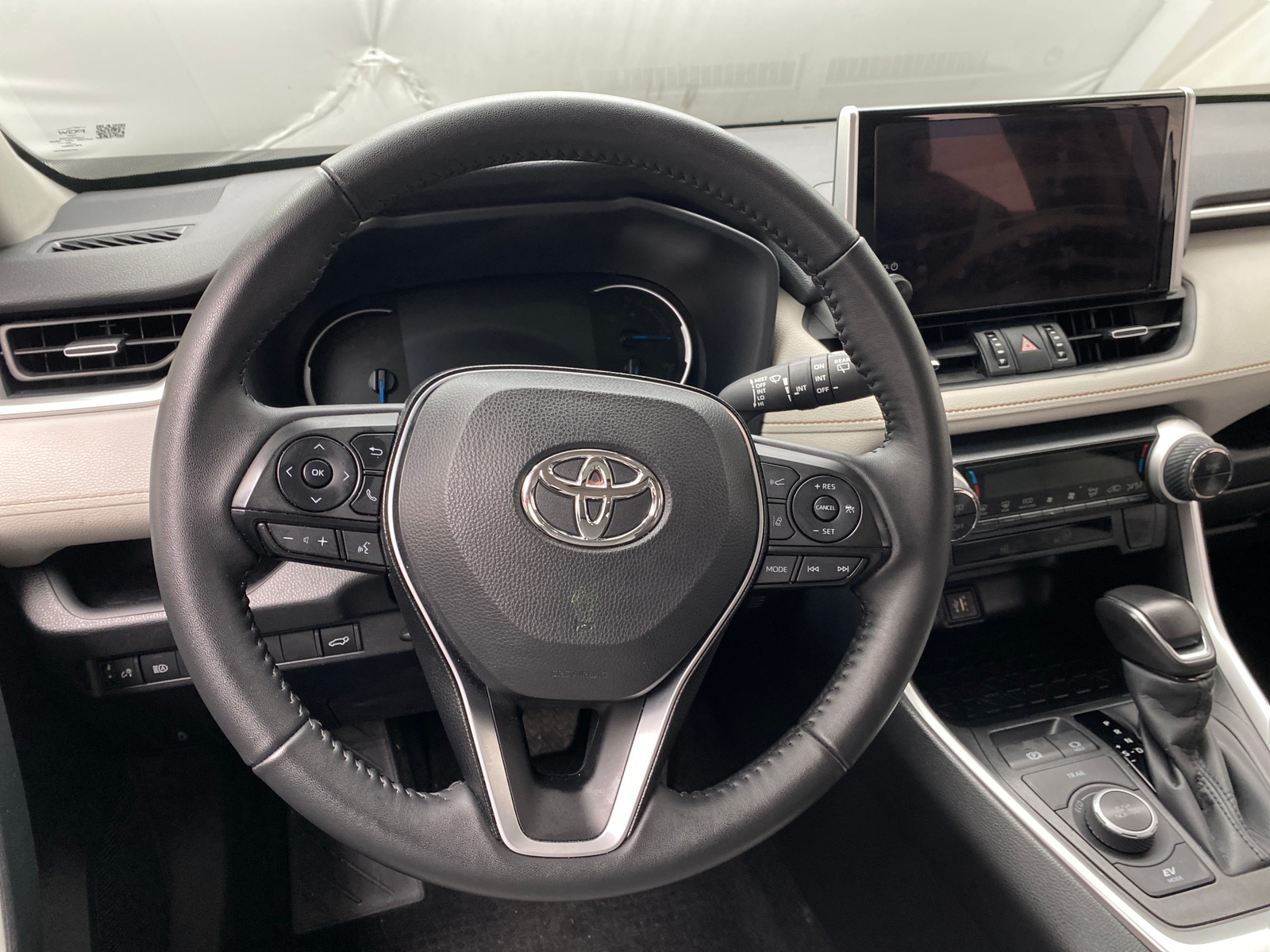 Thumbnail: 2025 Toyota RAV4 - 4