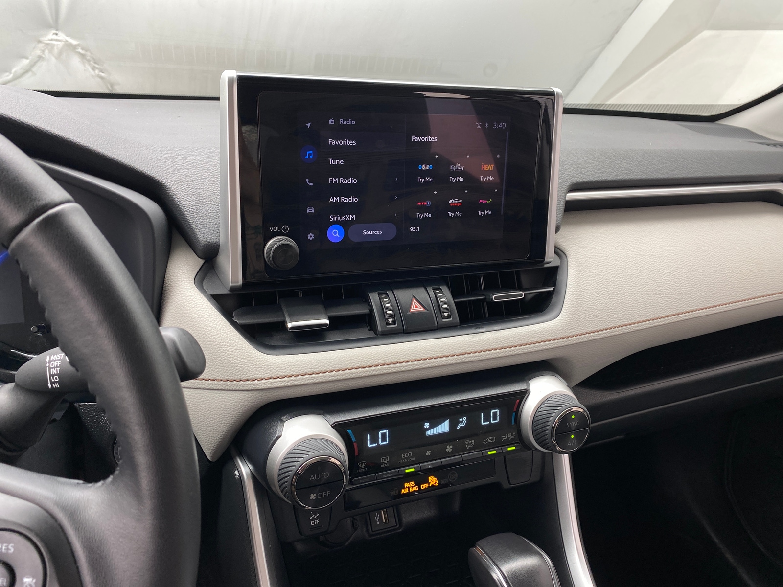 Thumbnail: 2025 Toyota RAV4 - 3