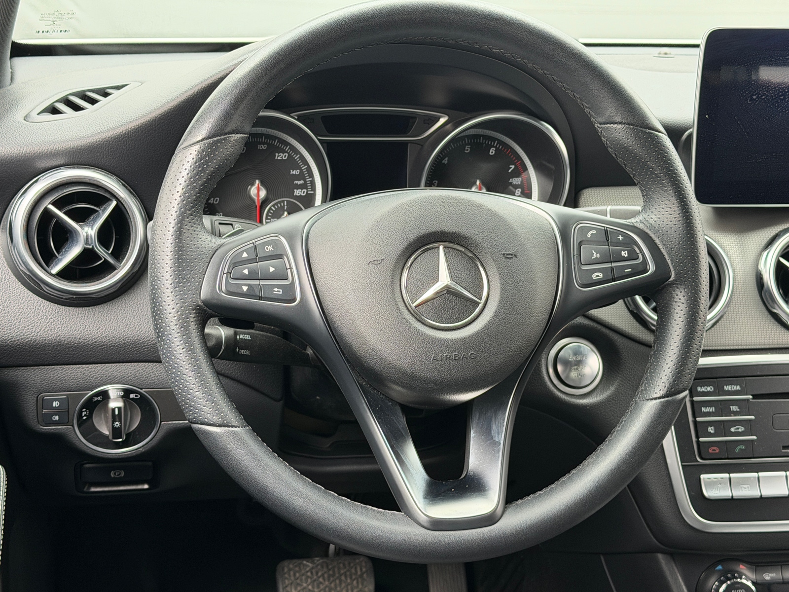 Thumbnail: 2019 Mercedes-Benz GLA - 4