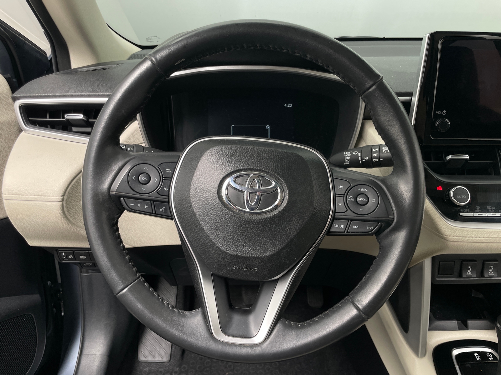 Thumbnail: 2024 Toyota Corolla Cross - 4