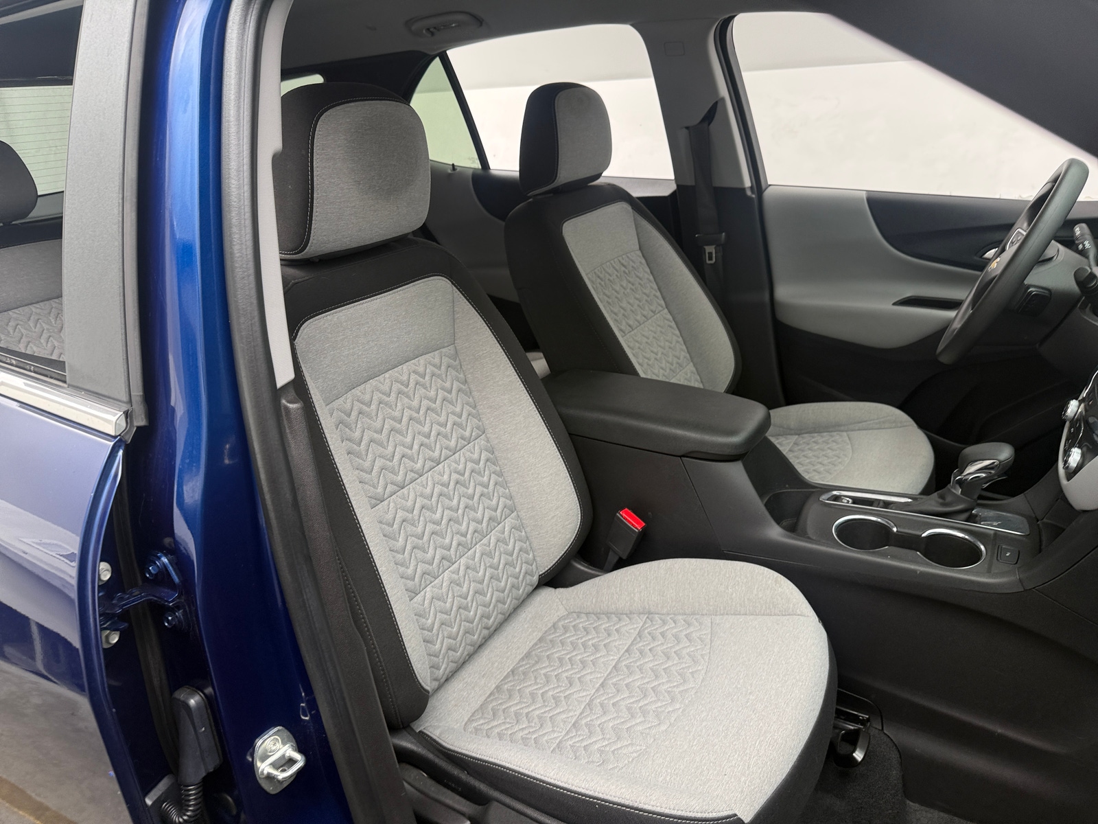 Thumbnail: 2023 Chevrolet Equinox - 2