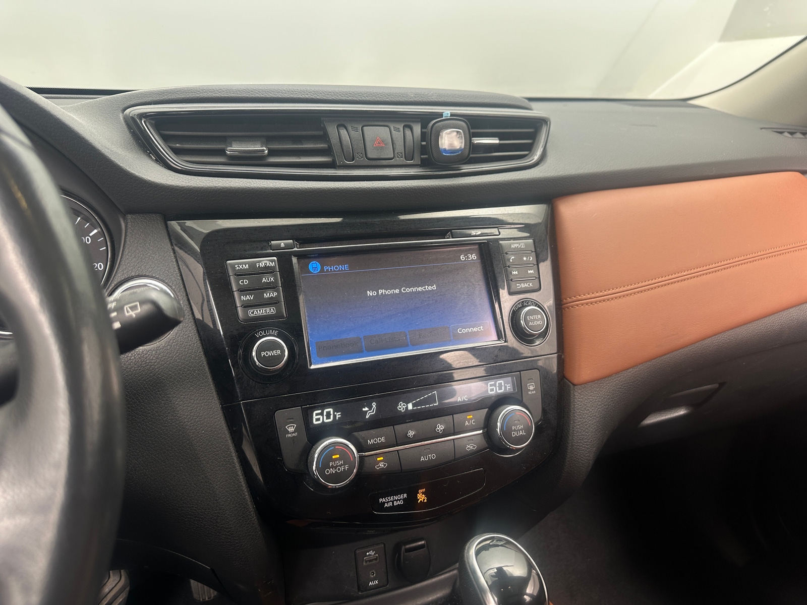 Thumbnail: 2017 Nissan Rogue - 3