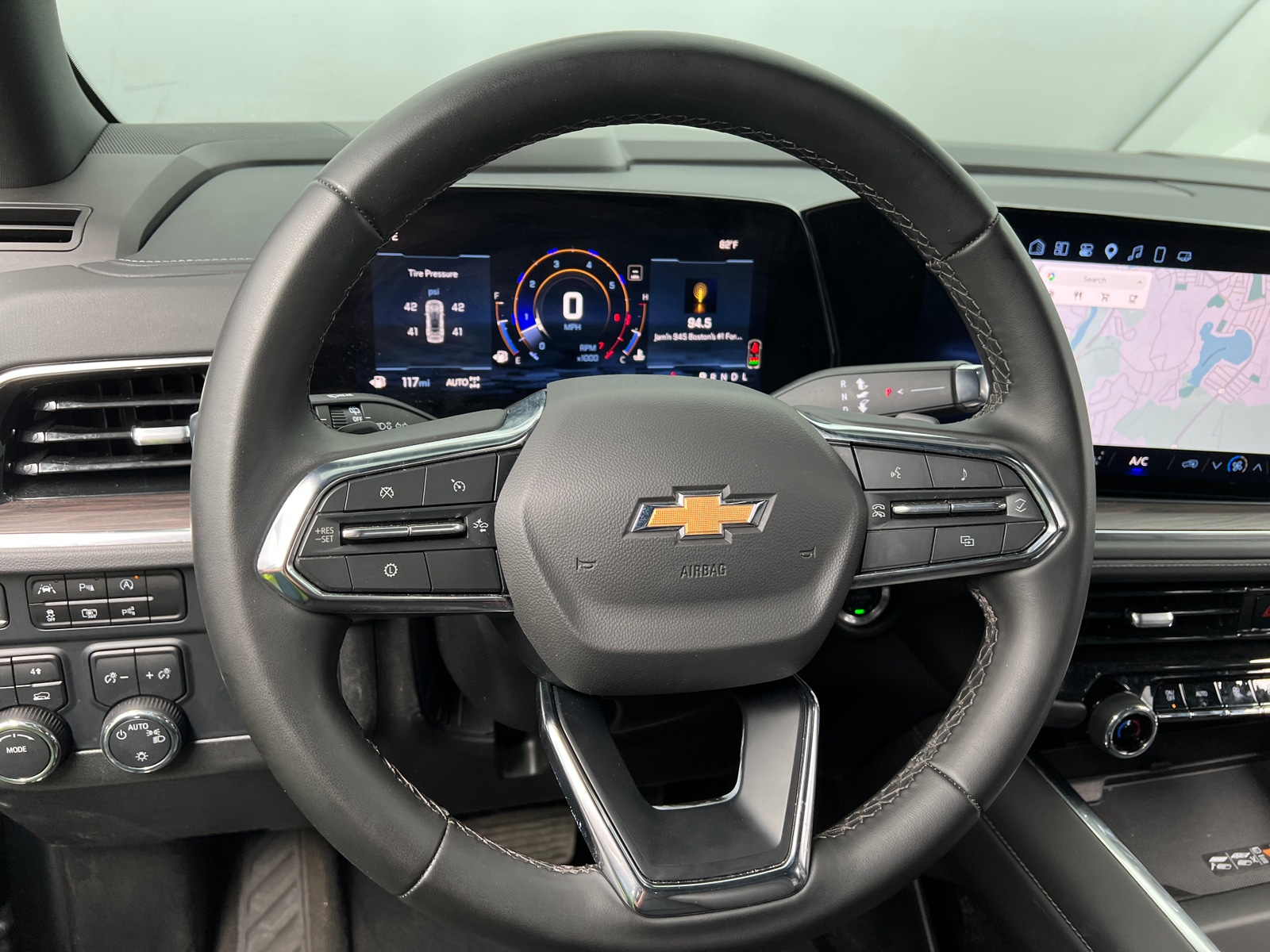 Thumbnail: 2025 Chevrolet Tahoe - 4