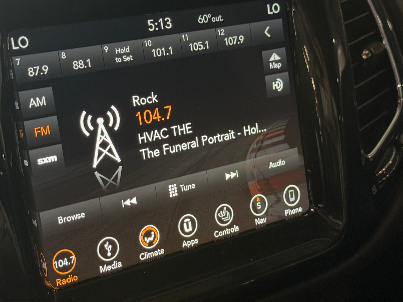 Thumbnail: 2018 Jeep Compass - 3