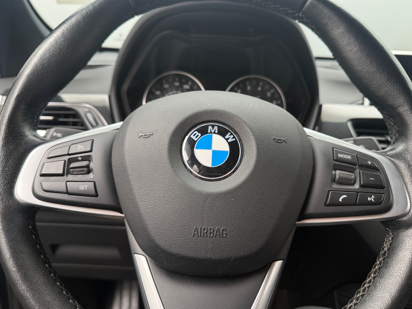 Thumbnail: 2018 BMW X1 - 4