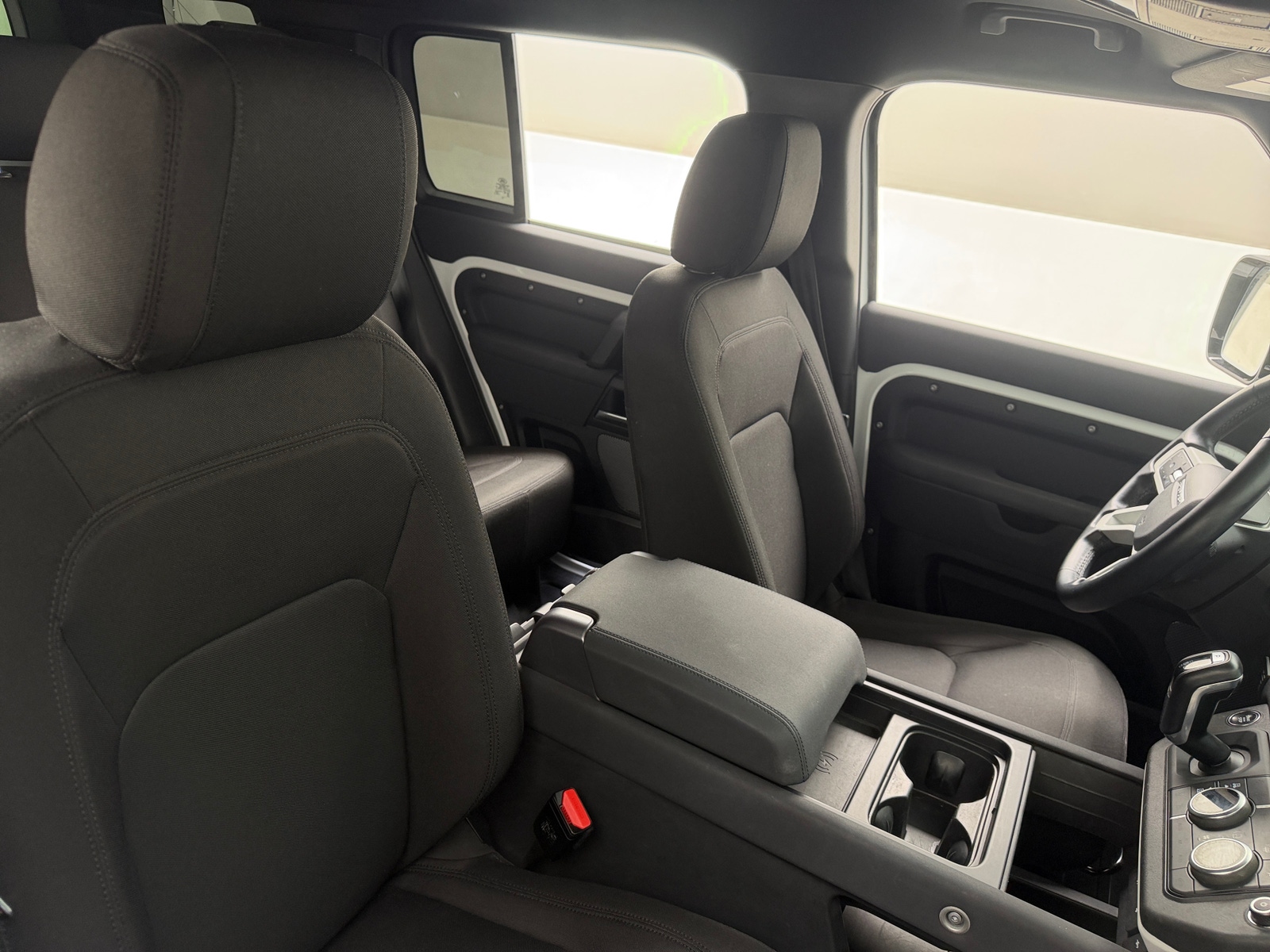 Thumbnail: 2023 Land Rover Defender - 2