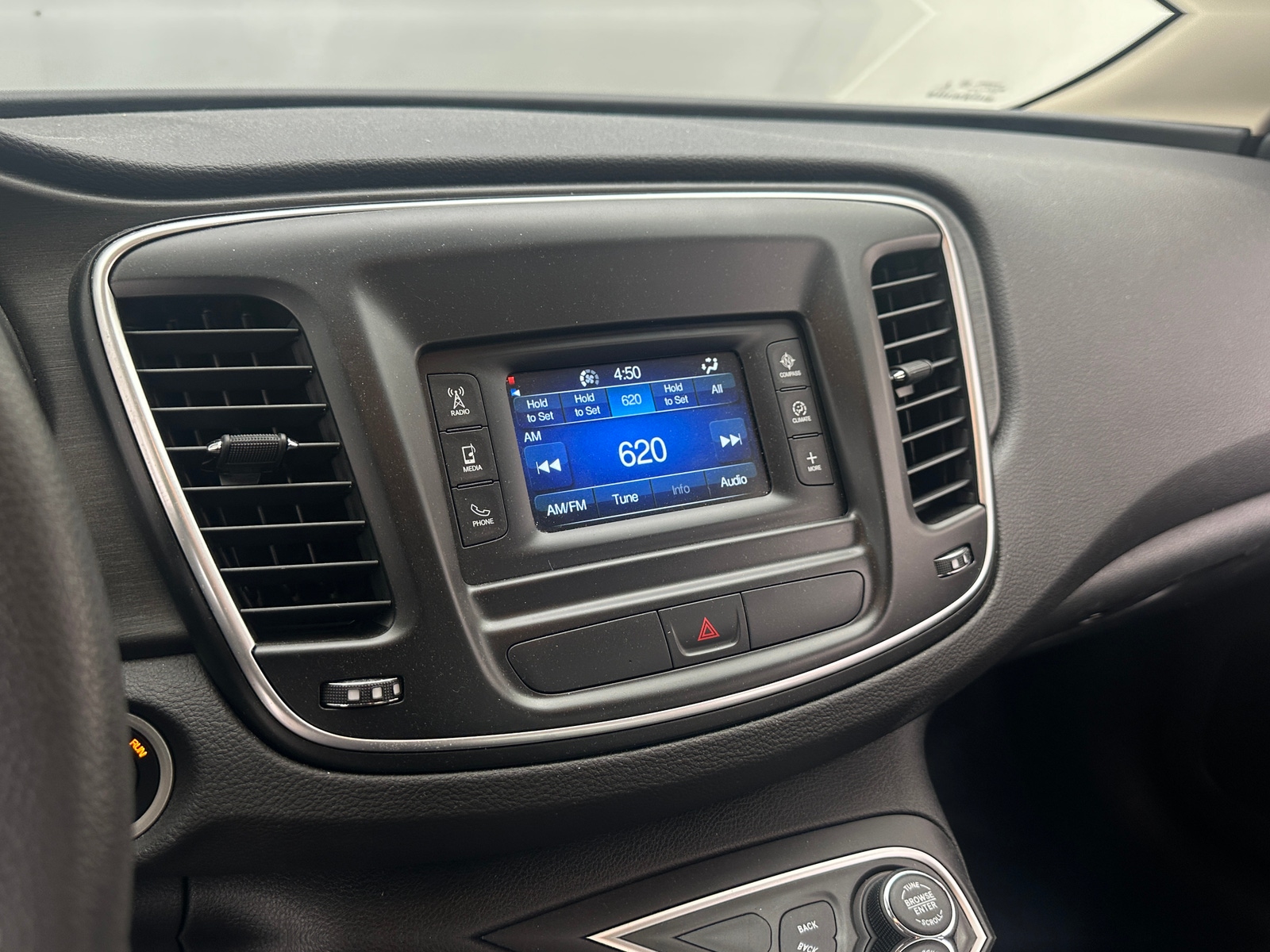 Thumbnail: 2016 Chrysler 200 - 4