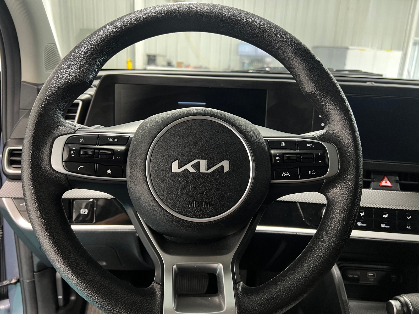 Thumbnail: 2025 Kia Sportage - 5