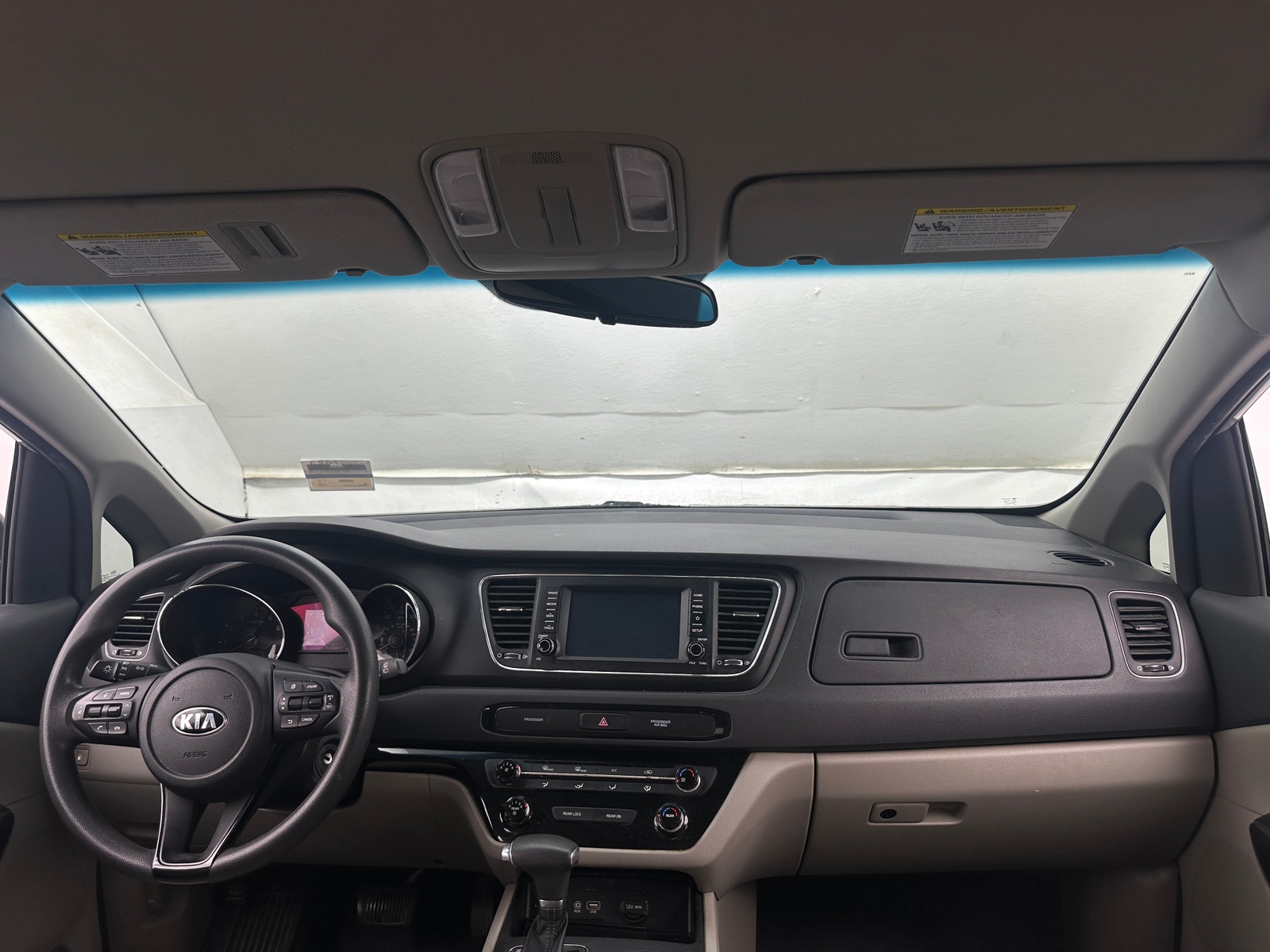 Thumbnail: 2019 Kia Sedona - 3