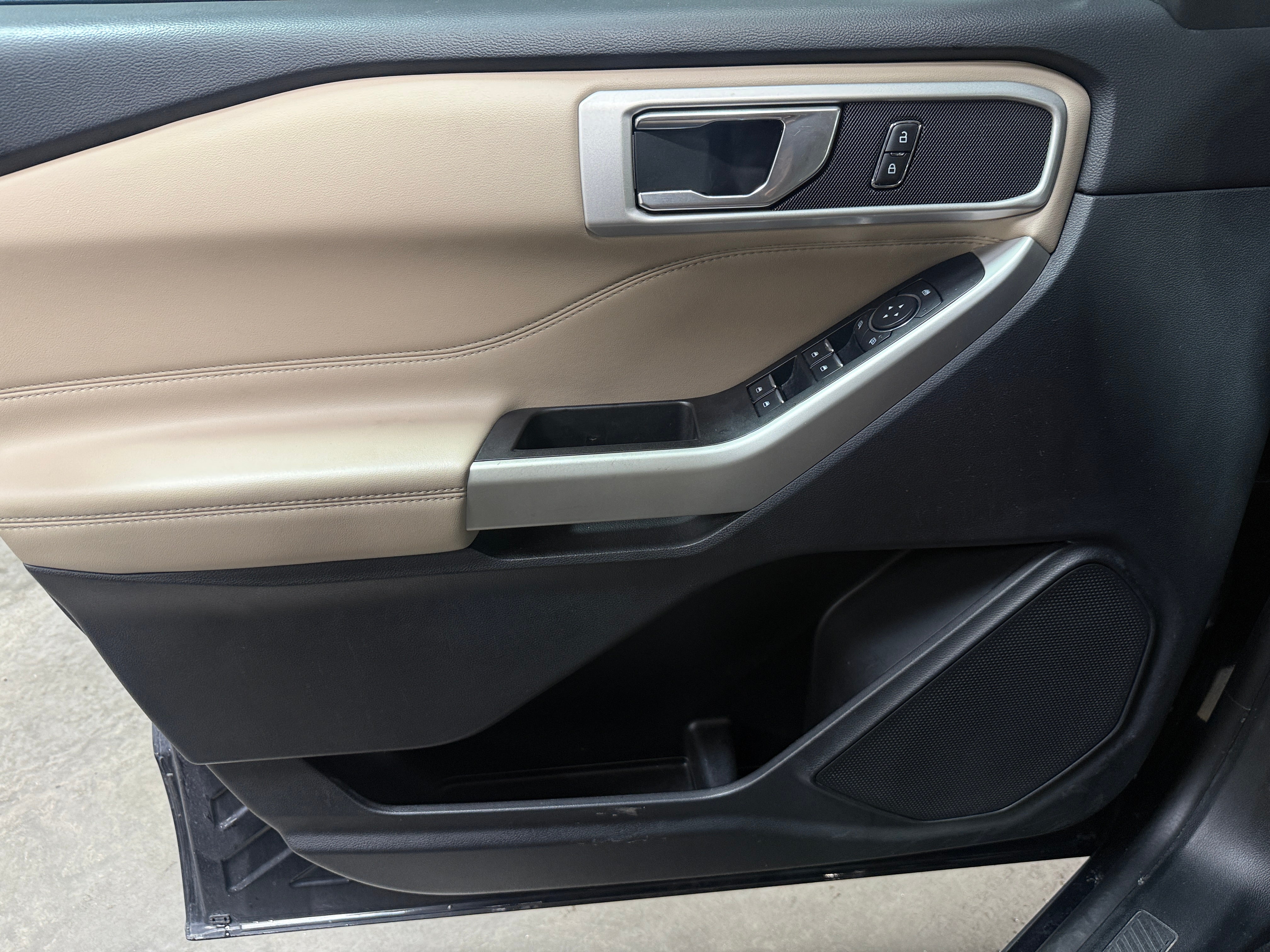 2021 Ford Explorer XLT - Photo 10