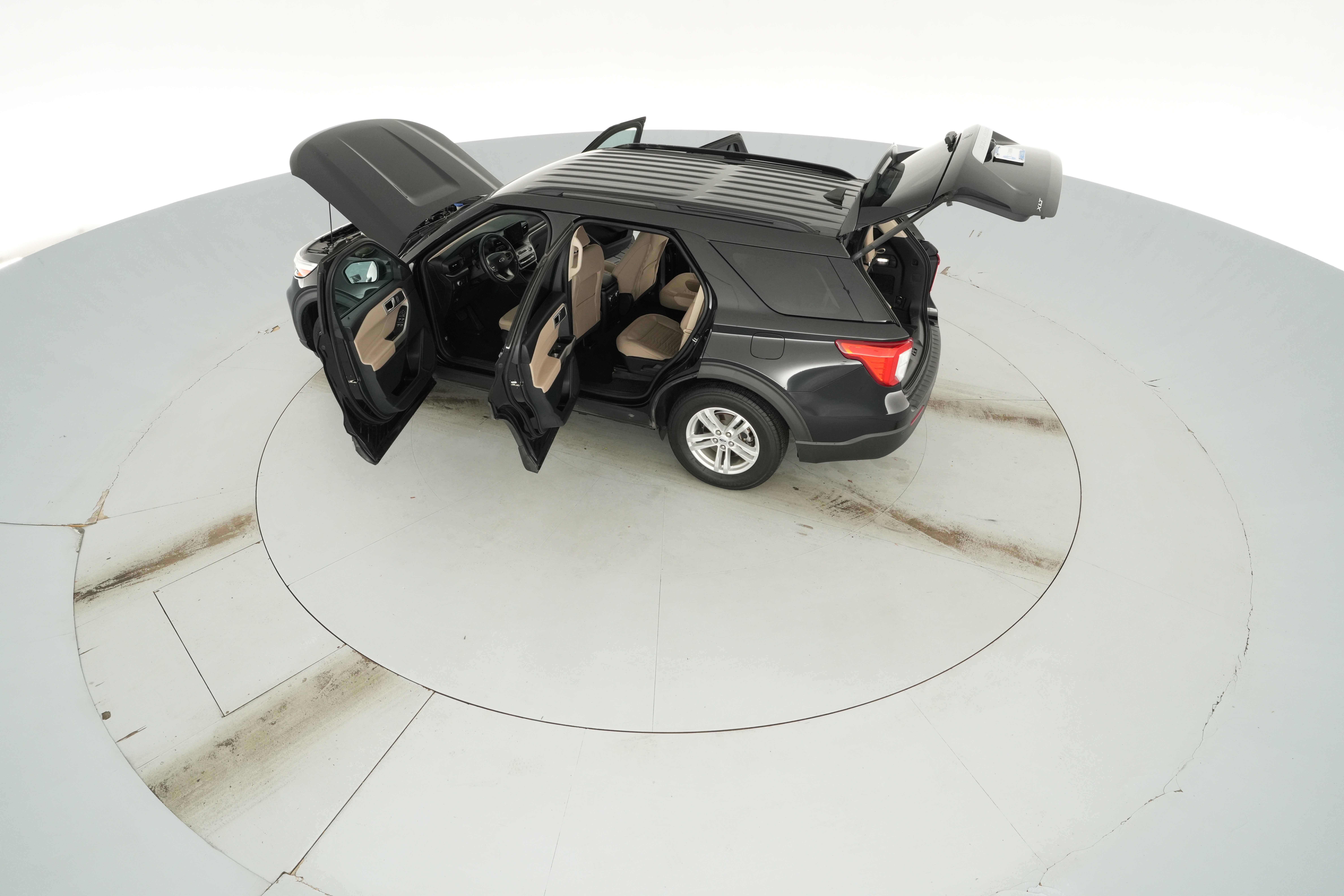 2021 Ford Explorer XLT - Photo 30