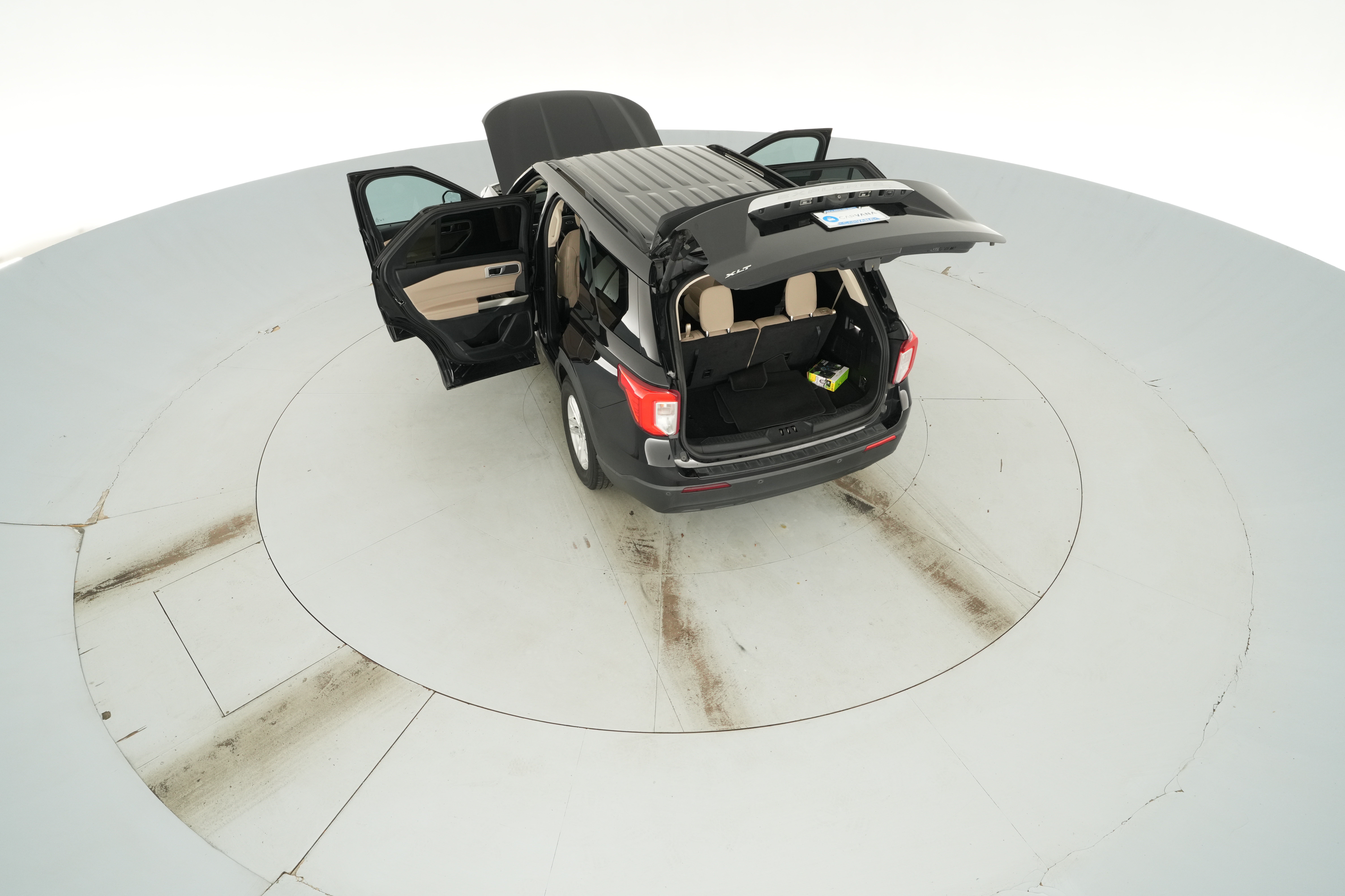 2021 Ford Explorer XLT - Photo 32