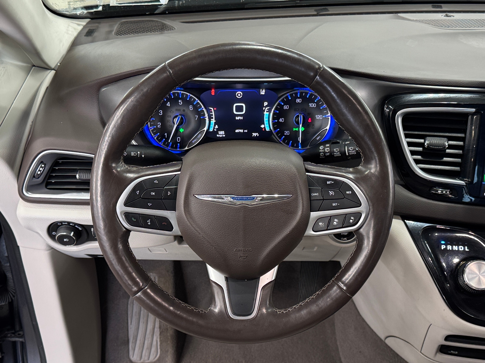 Thumbnail: 2019 Chrysler Pacifica - 4
