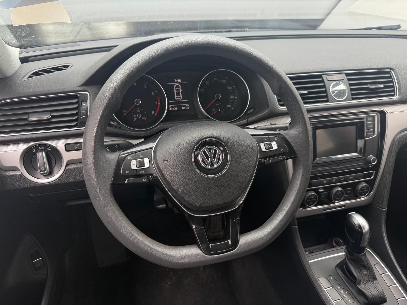 Thumbnail: 2017 Volkswagen Passat - 5