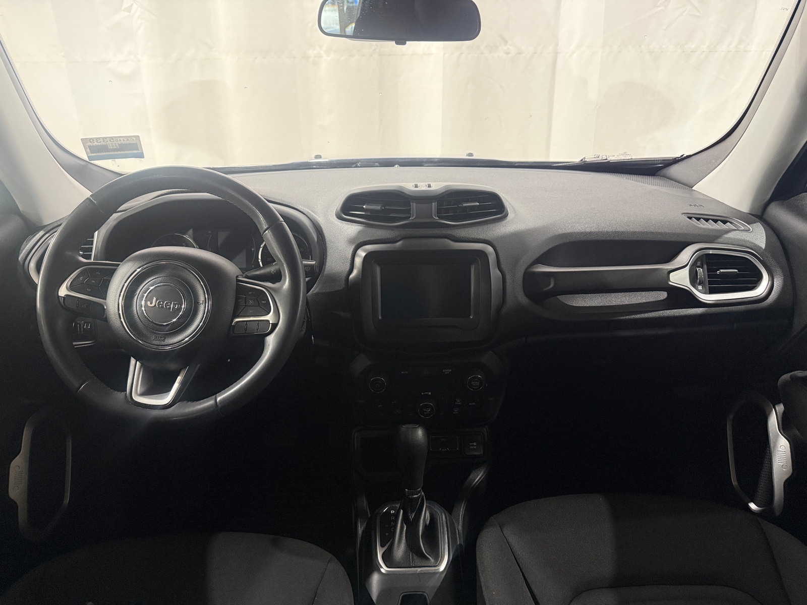 Thumbnail: 2020 Jeep Renegade - 3