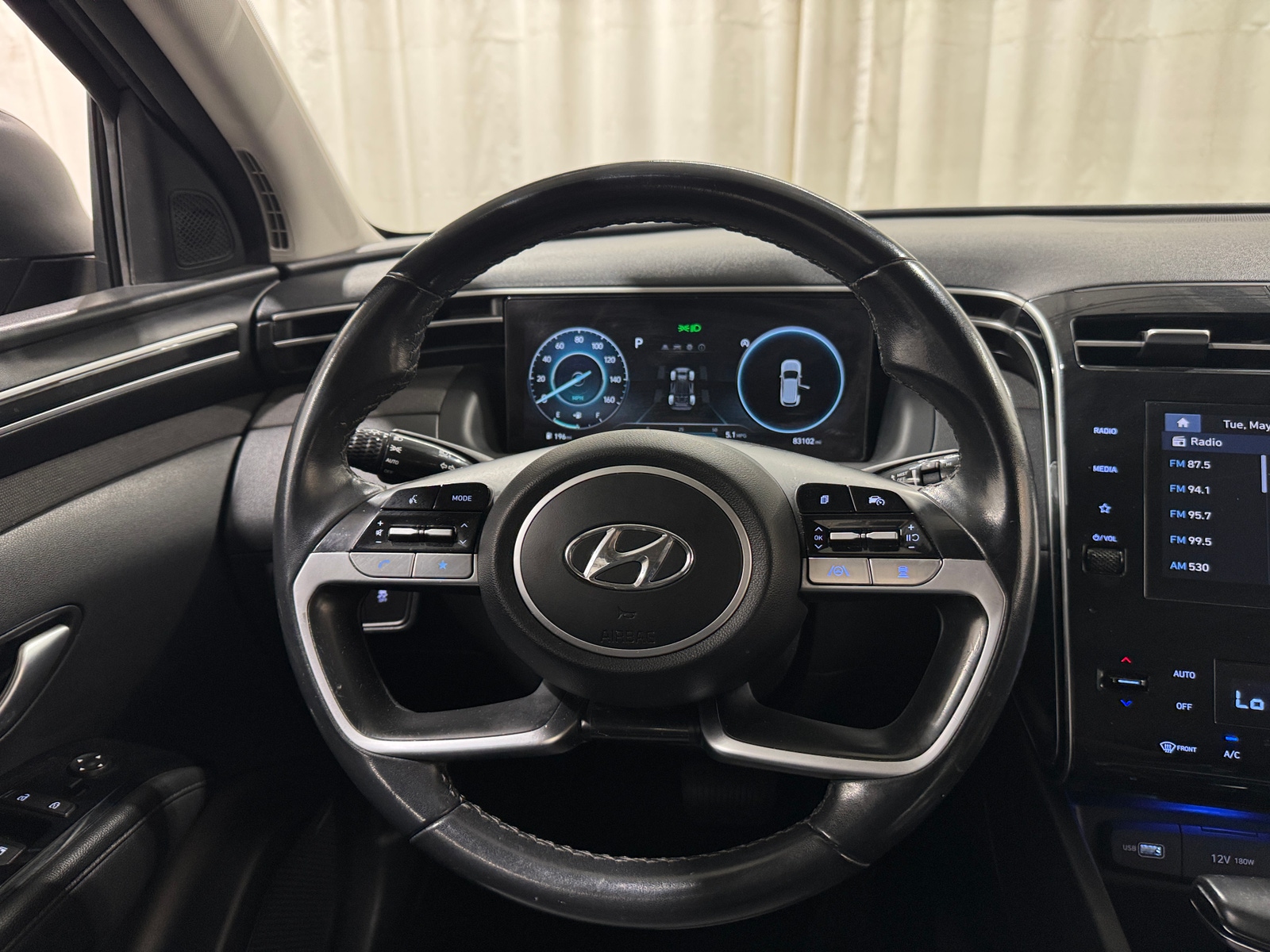 Thumbnail: 2022 Hyundai Tucson - 4