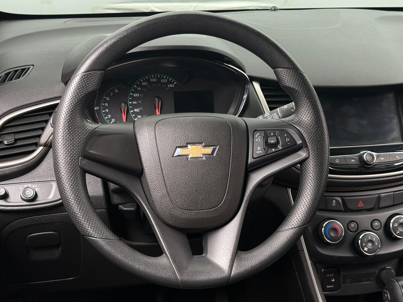 Thumbnail: 2018 Chevrolet Trax - 5