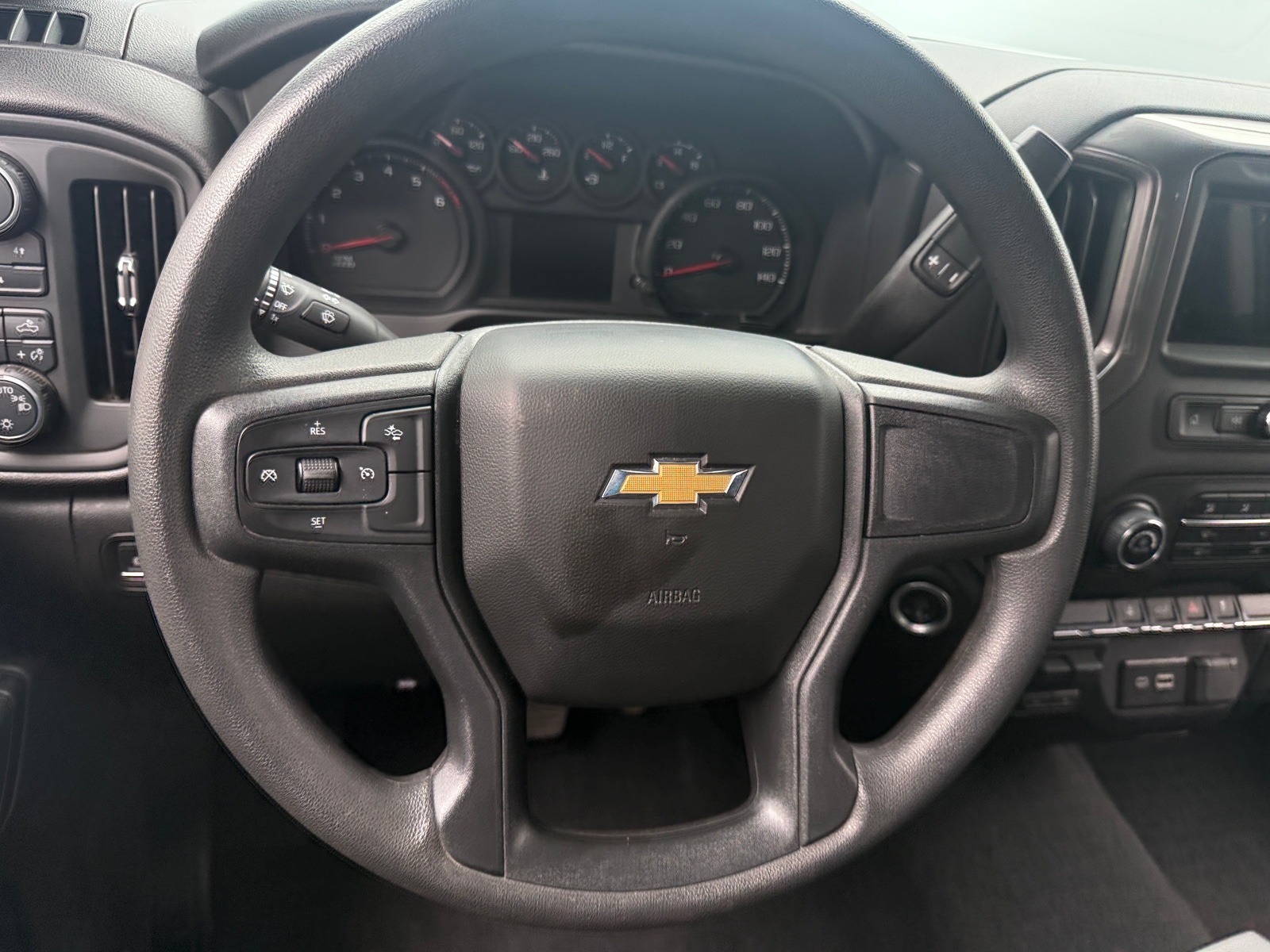 Thumbnail: 2025 Chevrolet Silverado 2500 - 5