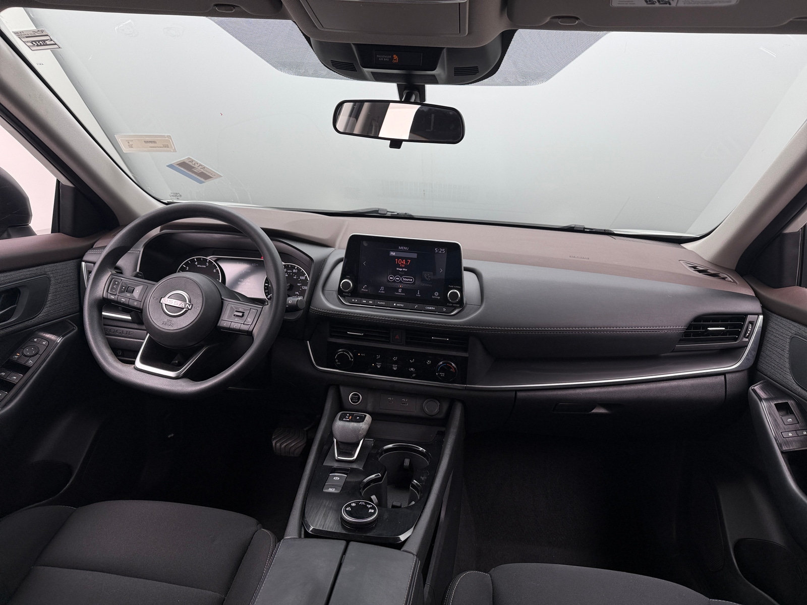 Thumbnail: 2023 Nissan Rogue - 3