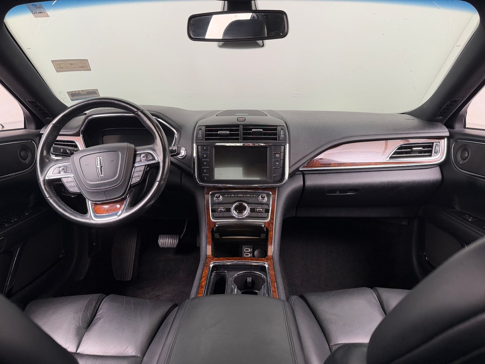 Thumbnail: 2017 Lincoln Continental - 2