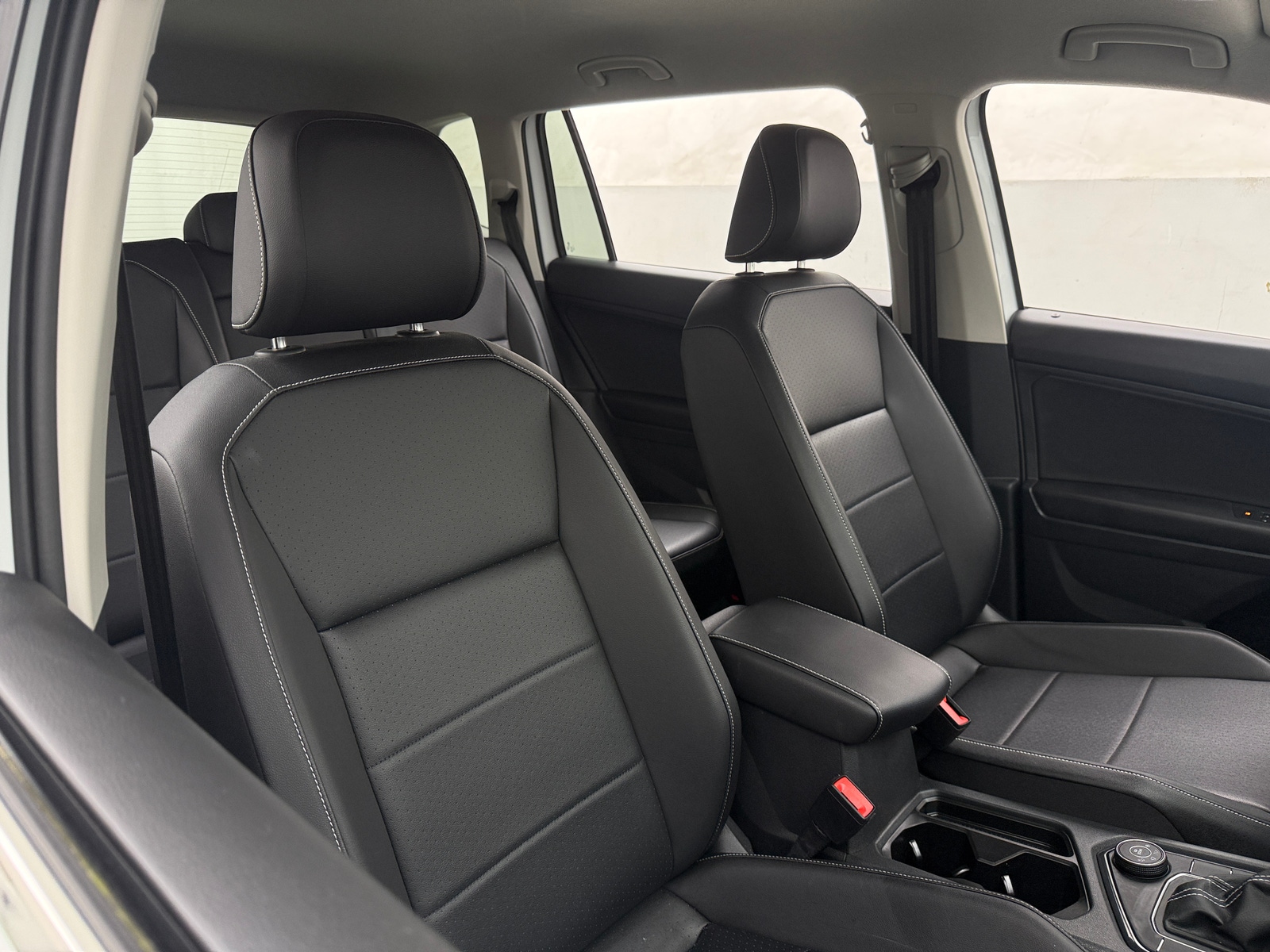 Thumbnail: 2021 Volkswagen Tiguan - 2