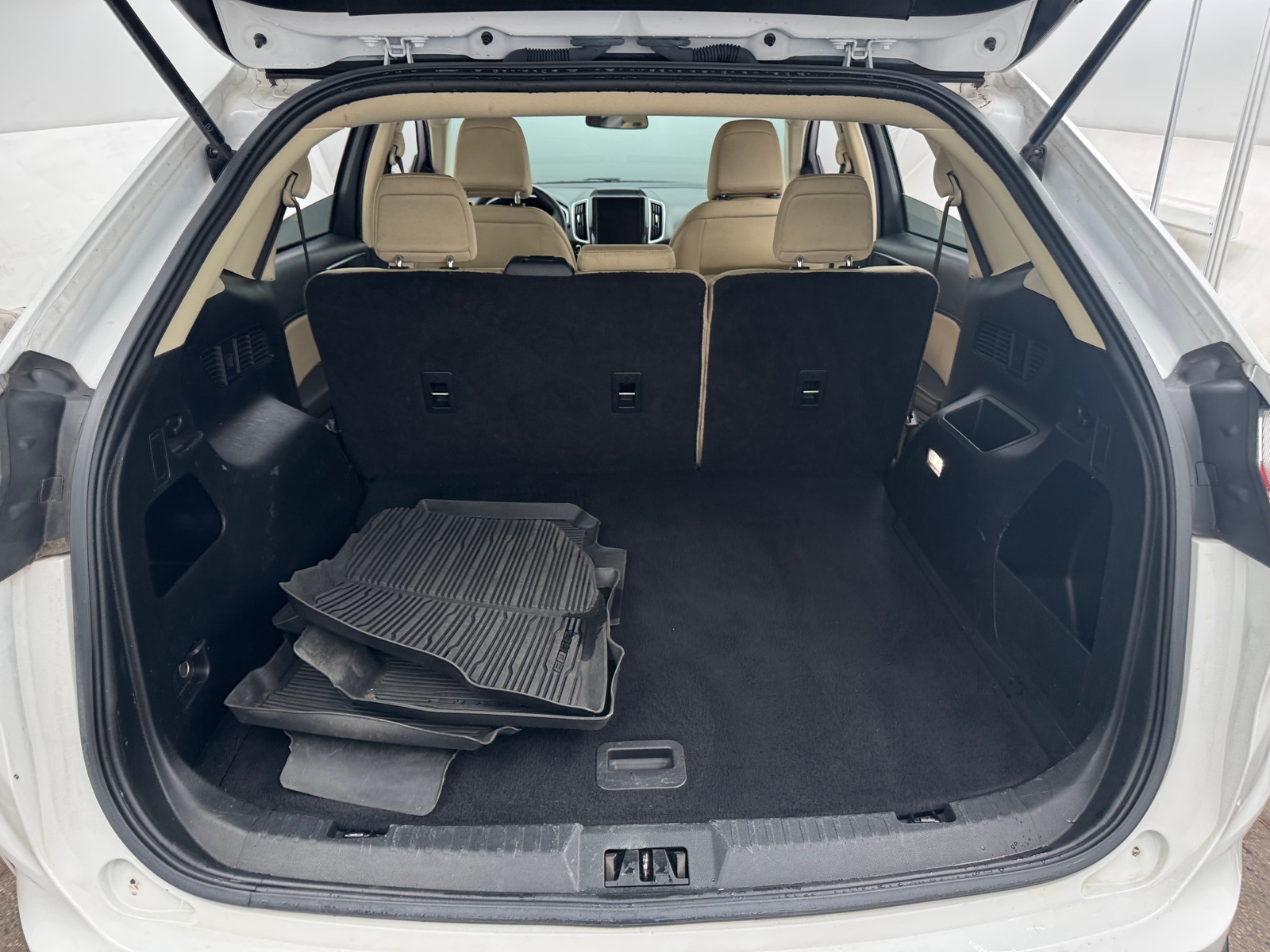 Thumbnail: 2021 Ford Edge - 7