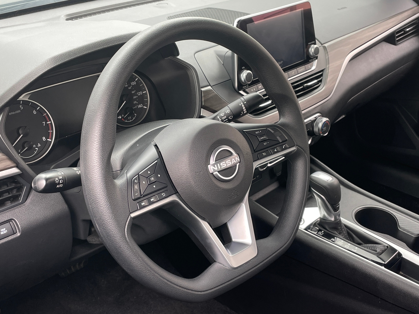 Thumbnail: 2025 Nissan Altima - 5