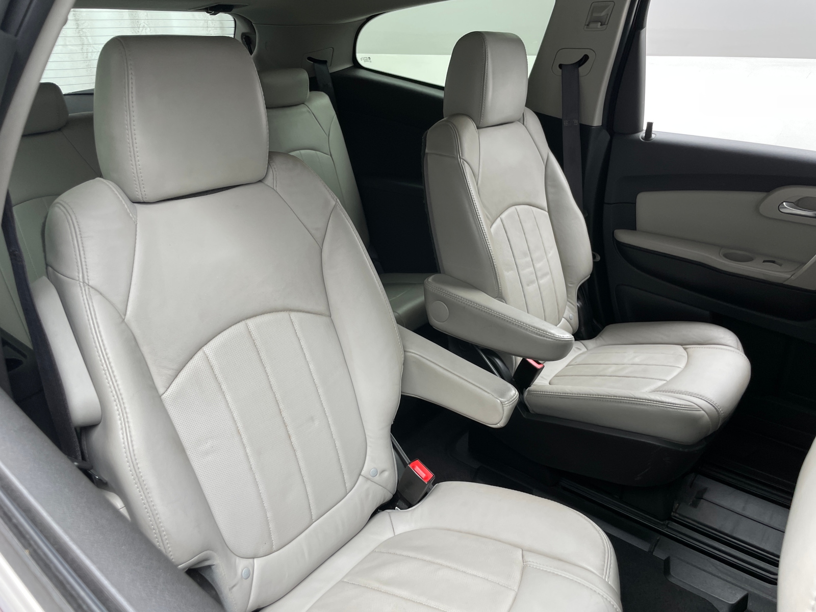 Thumbnail: 2012 Chevrolet Traverse - 5