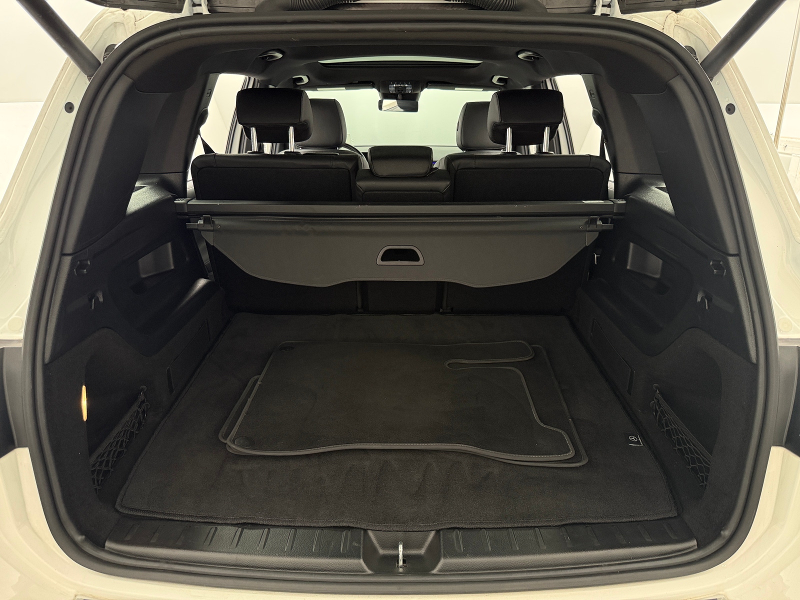 Thumbnail: 2025 Mercedes-Benz GLB - 6