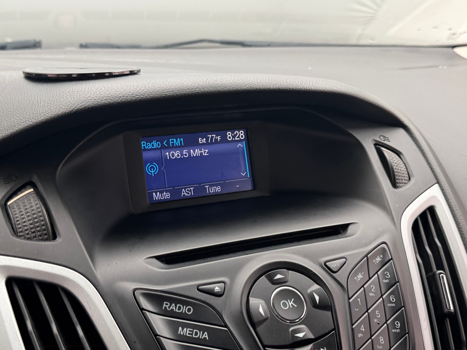 Thumbnail: 2014 Ford Focus - 4