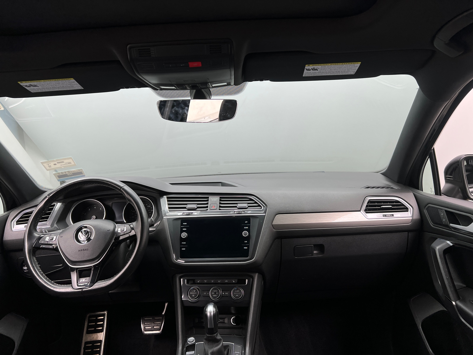 Thumbnail: 2020 Volkswagen Tiguan - 2