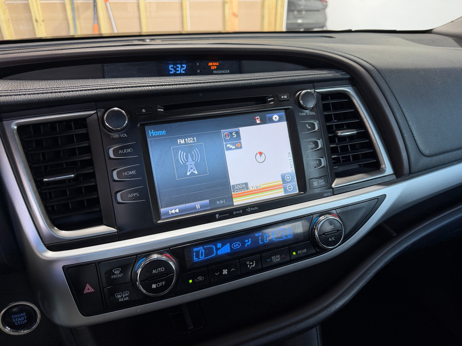 Thumbnail: 2018 Toyota Highlander - 3