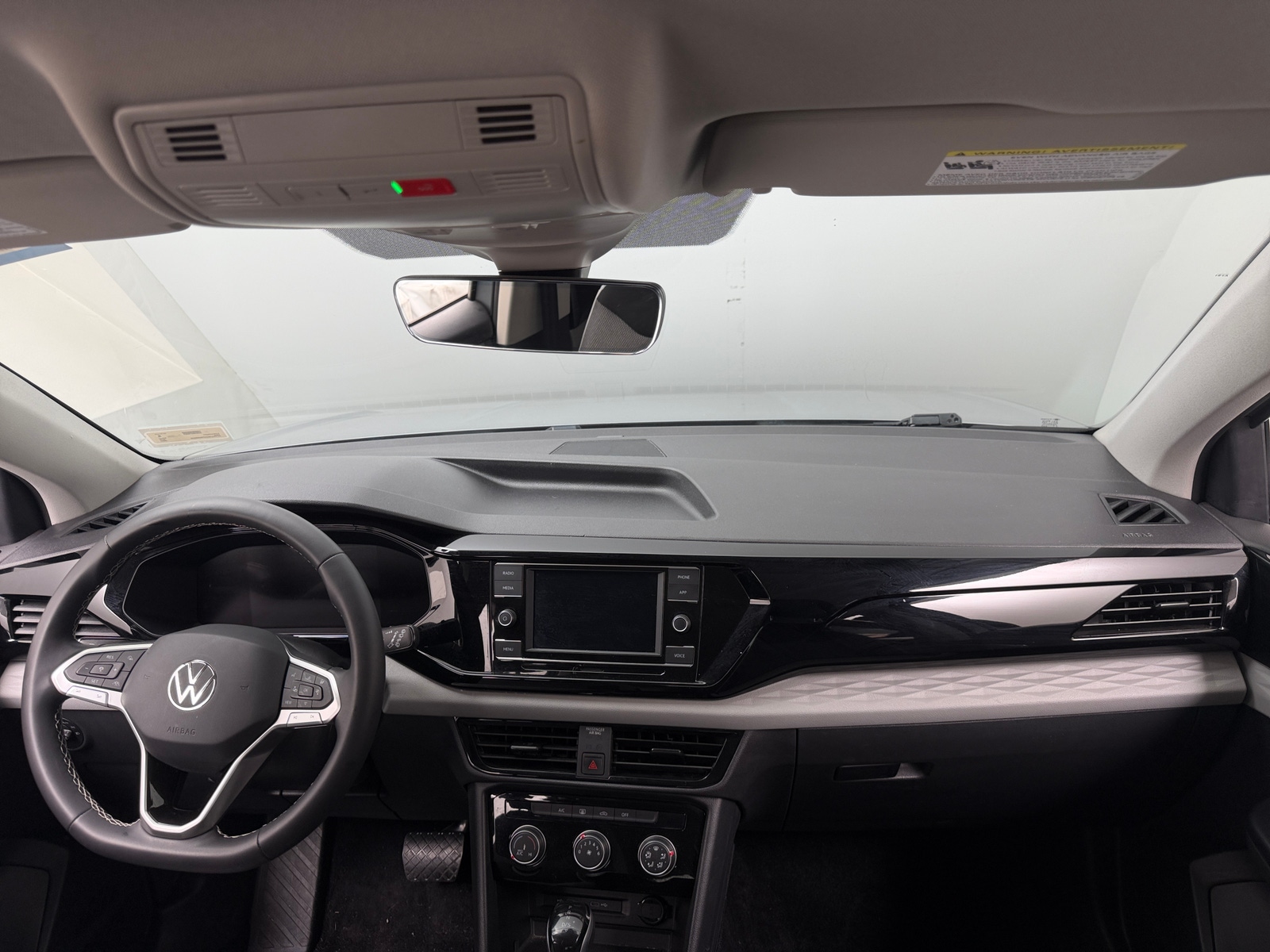 Thumbnail: 2023 Volkswagen Taos - 3