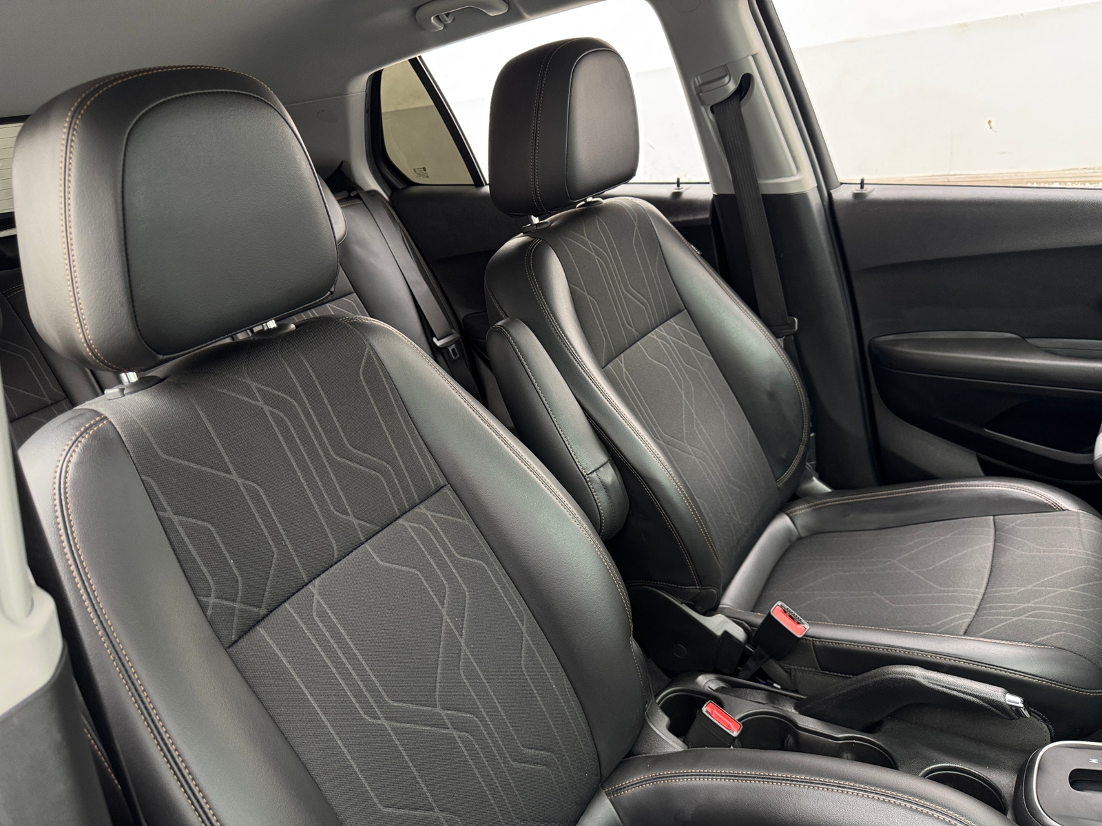Thumbnail: 2019 Chevrolet Trax - 2