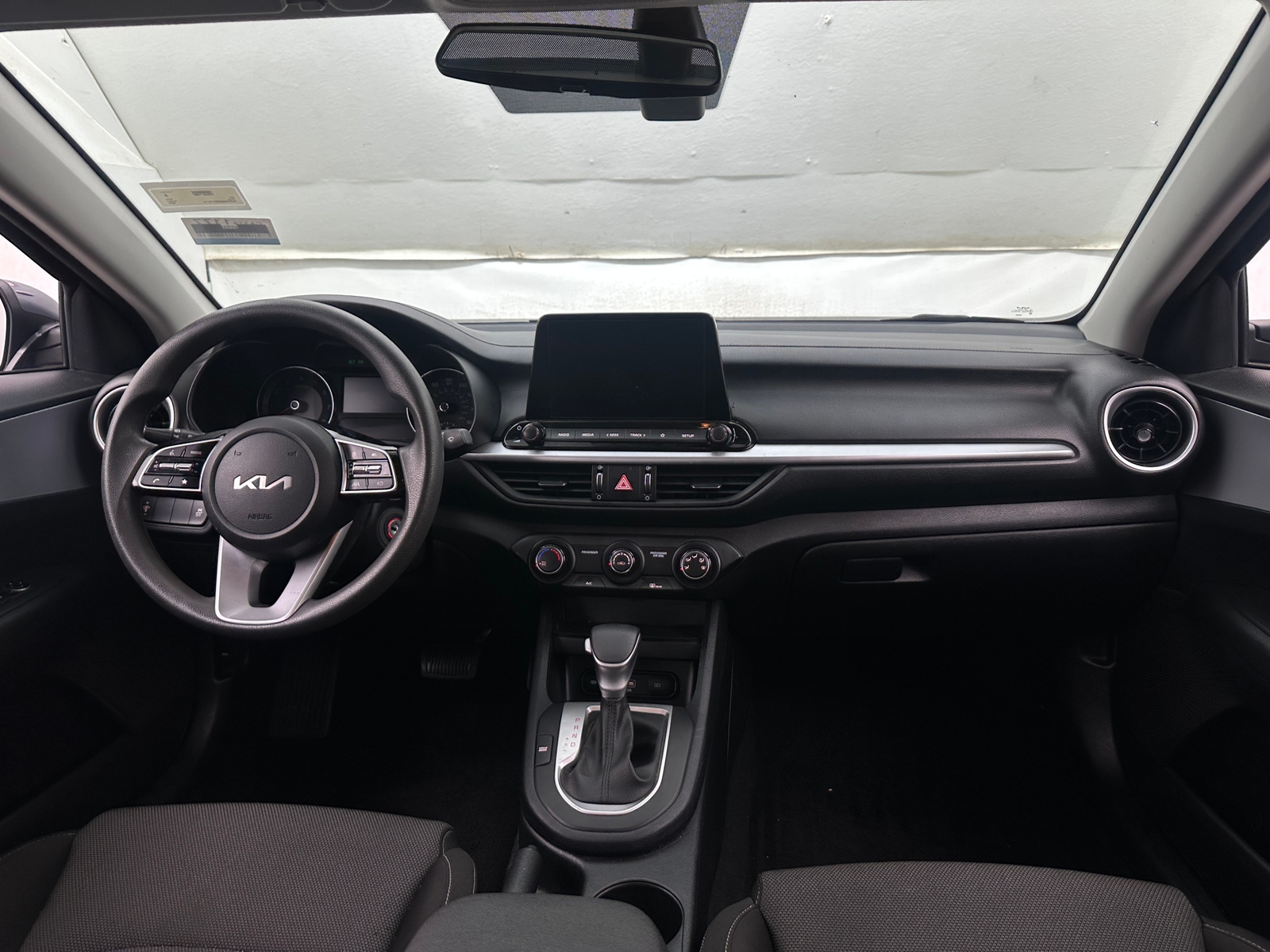 Thumbnail: 2024 Kia Forte - 3