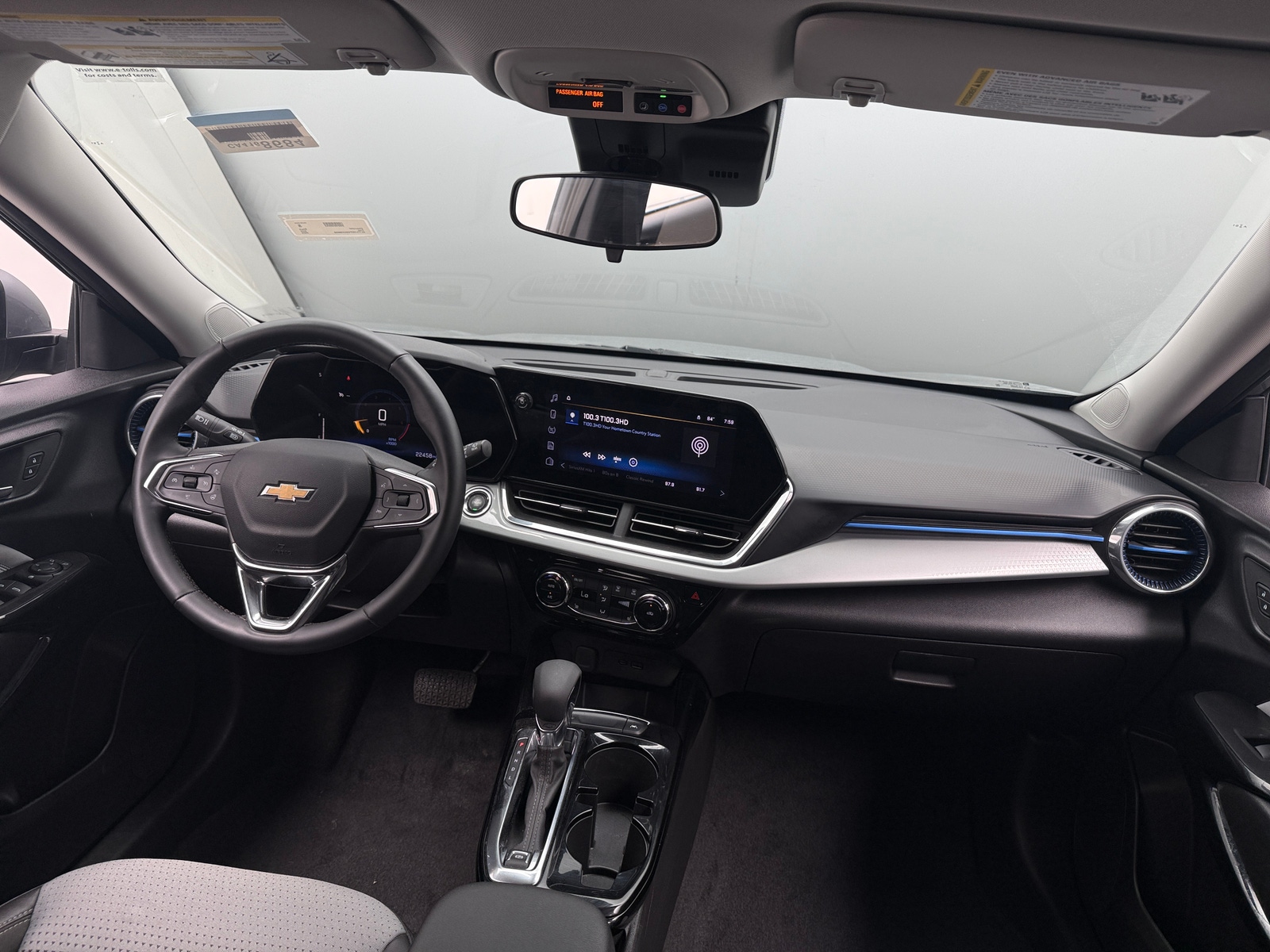 Thumbnail: 2025 Chevrolet Trax - 3