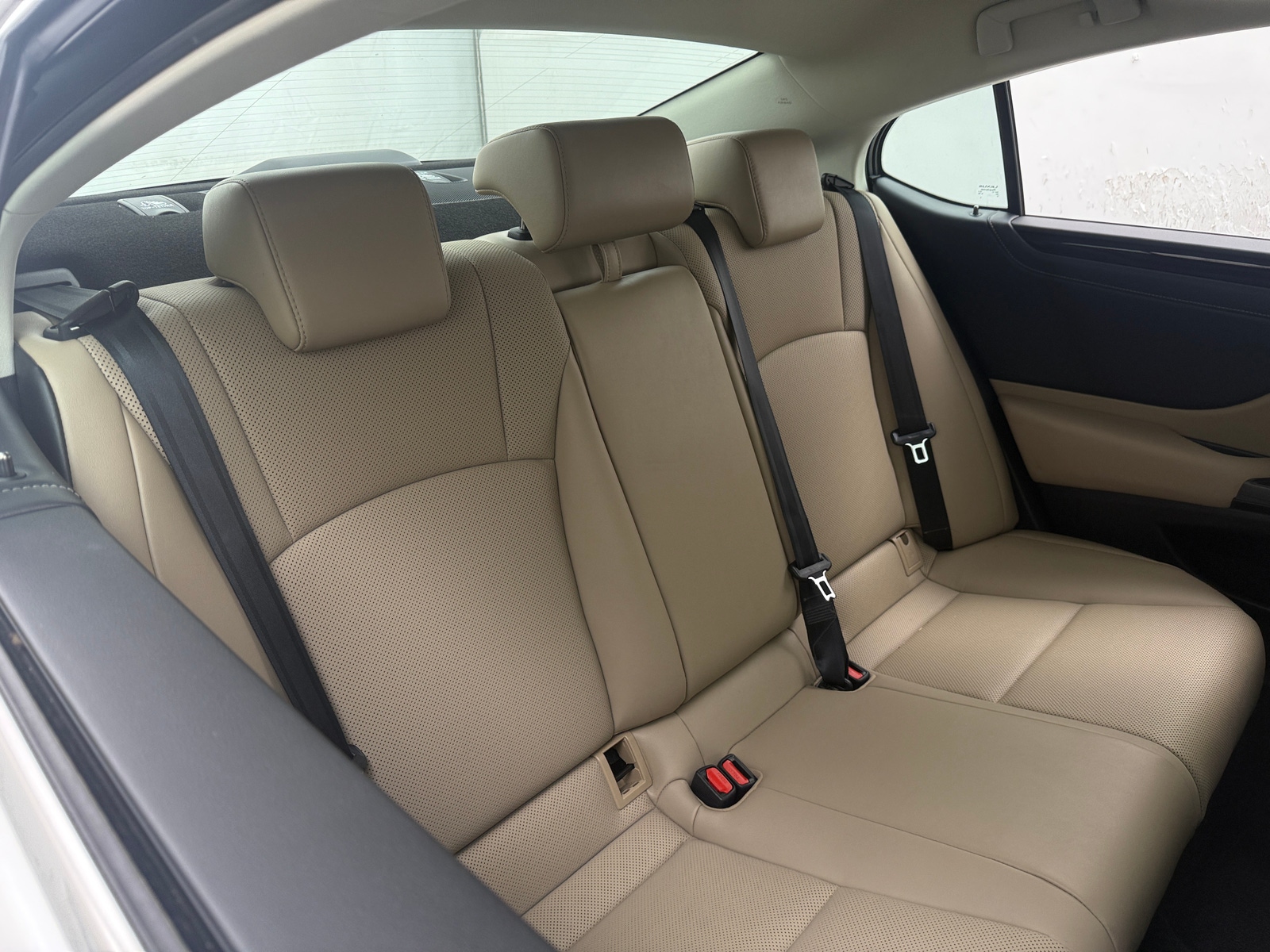 Thumbnail: 2019 Lexus ES - 6