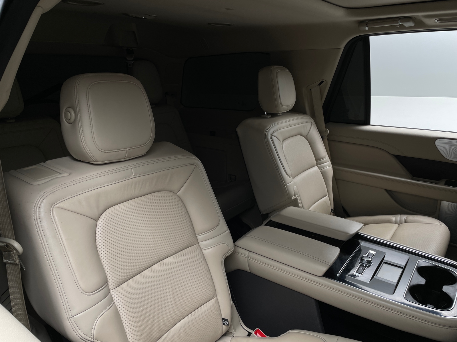 Thumbnail: 2020 Lincoln Navigator - 5